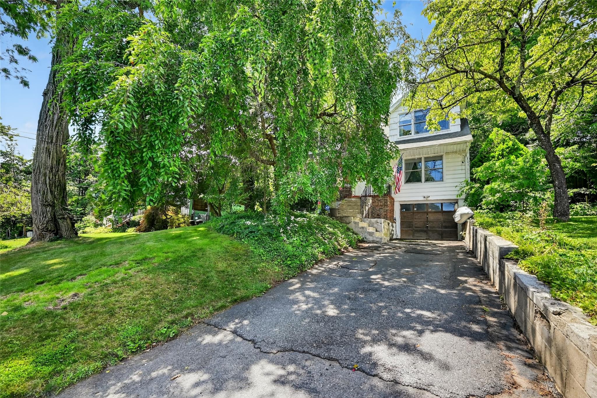 13 Lindbergh Lane, New City, NY 10956