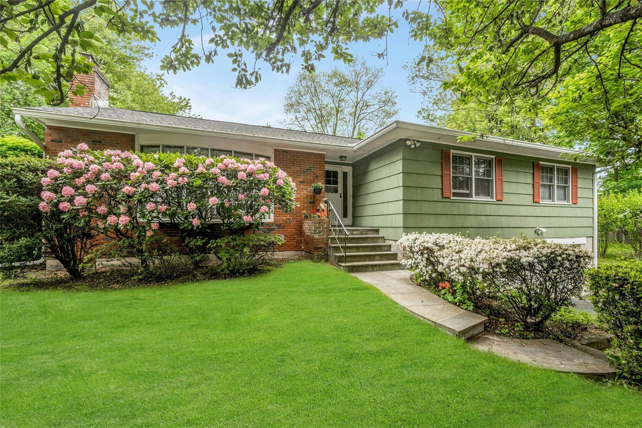 263 Memorial Drive, Hawthorne, NY 10532