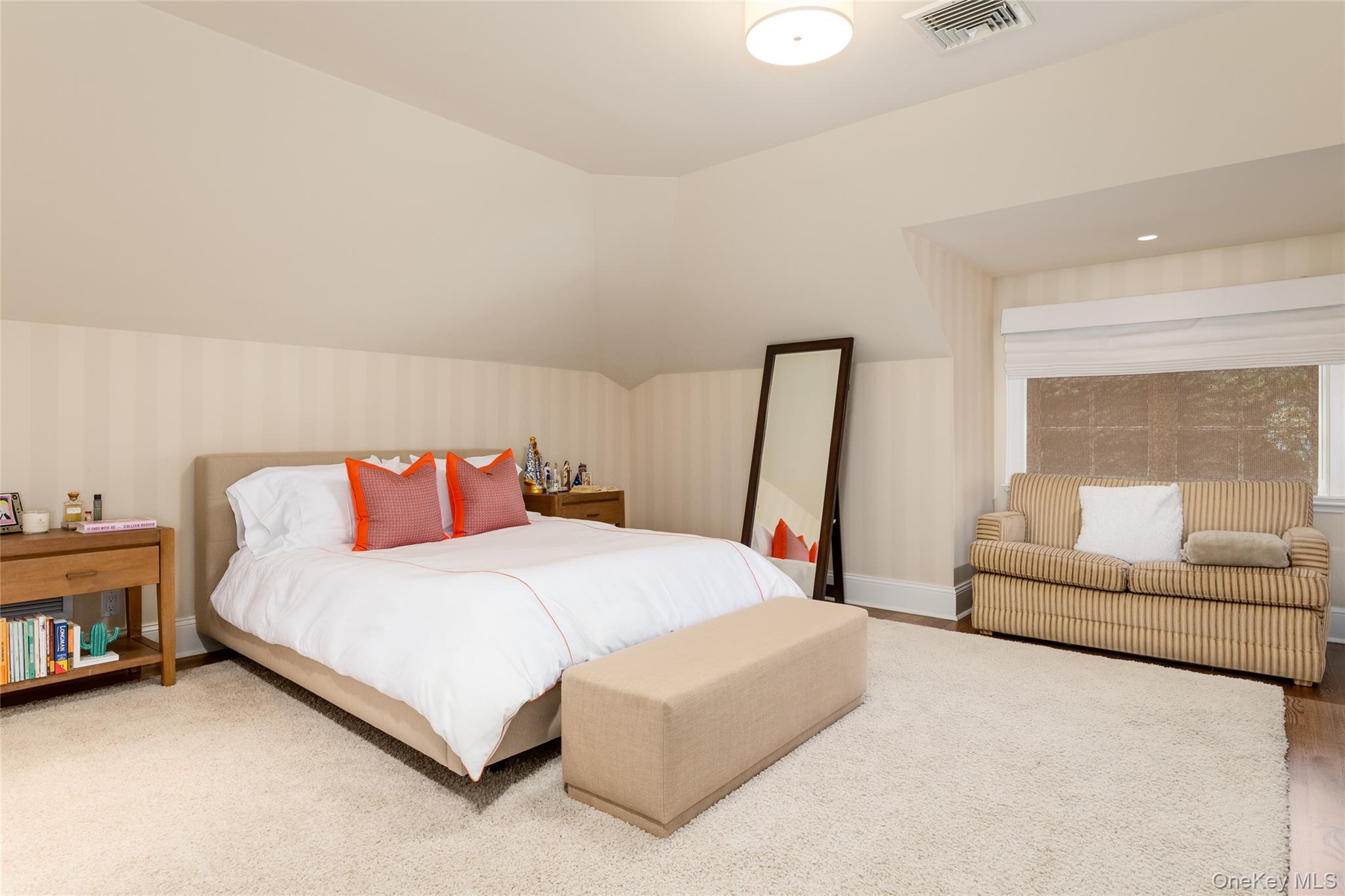 10 Copper Beech Road, Greenwich, CT 06830