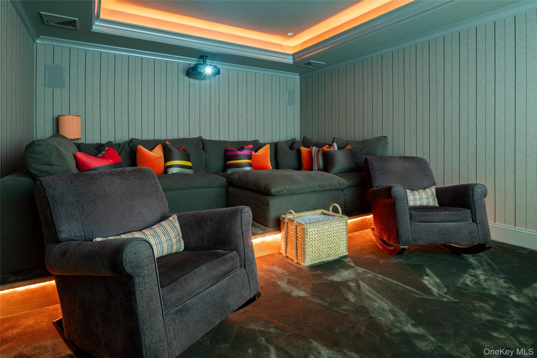 10 Copper Beech Road, Greenwich, CT 06830