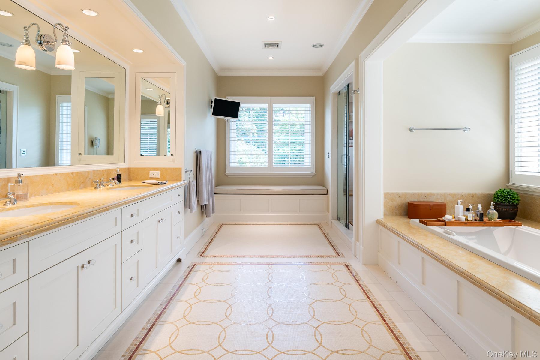 10 Copper Beech Road, Greenwich, CT 06830