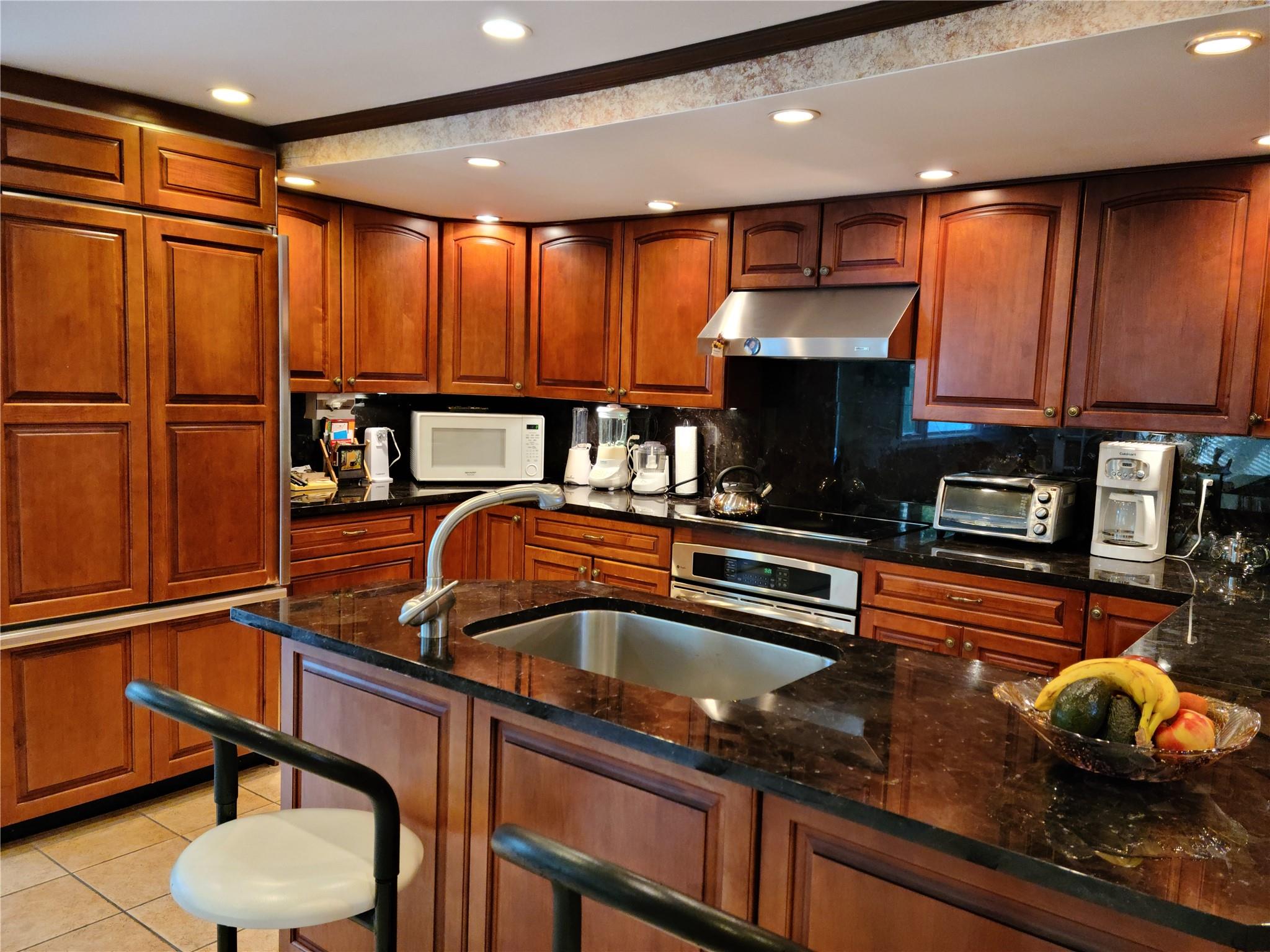 42A Kirkwood Drive, Glen Cove, NY 11542