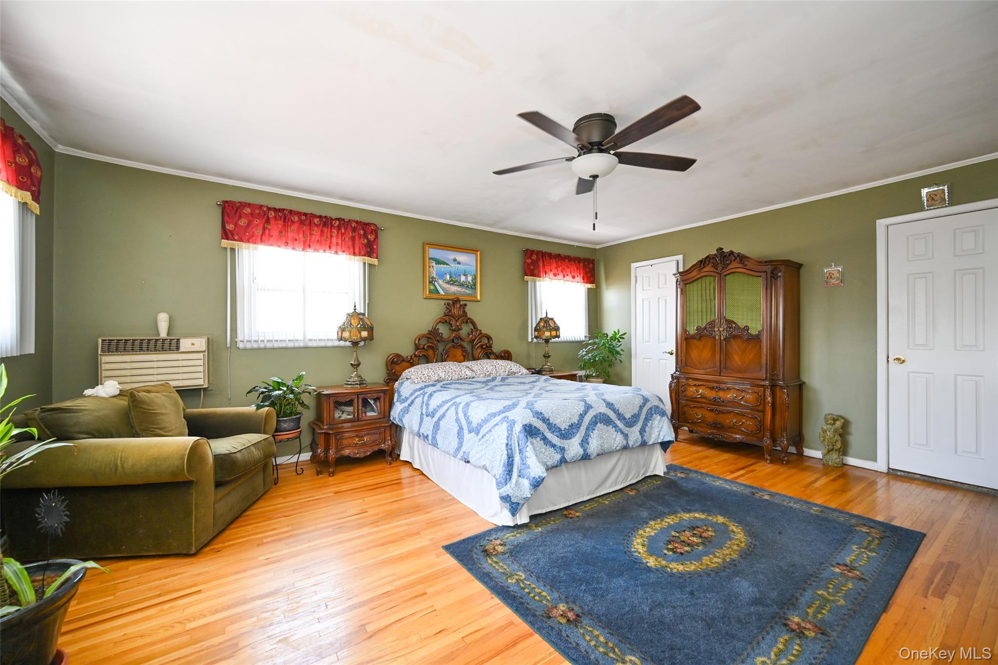 24-14 160 Street, Whitestone, NY 11357