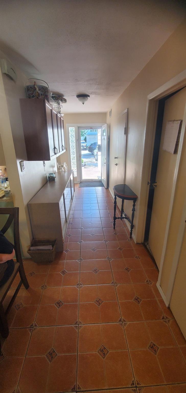 30 Chestnut Circle, Staten Island, NY 10312