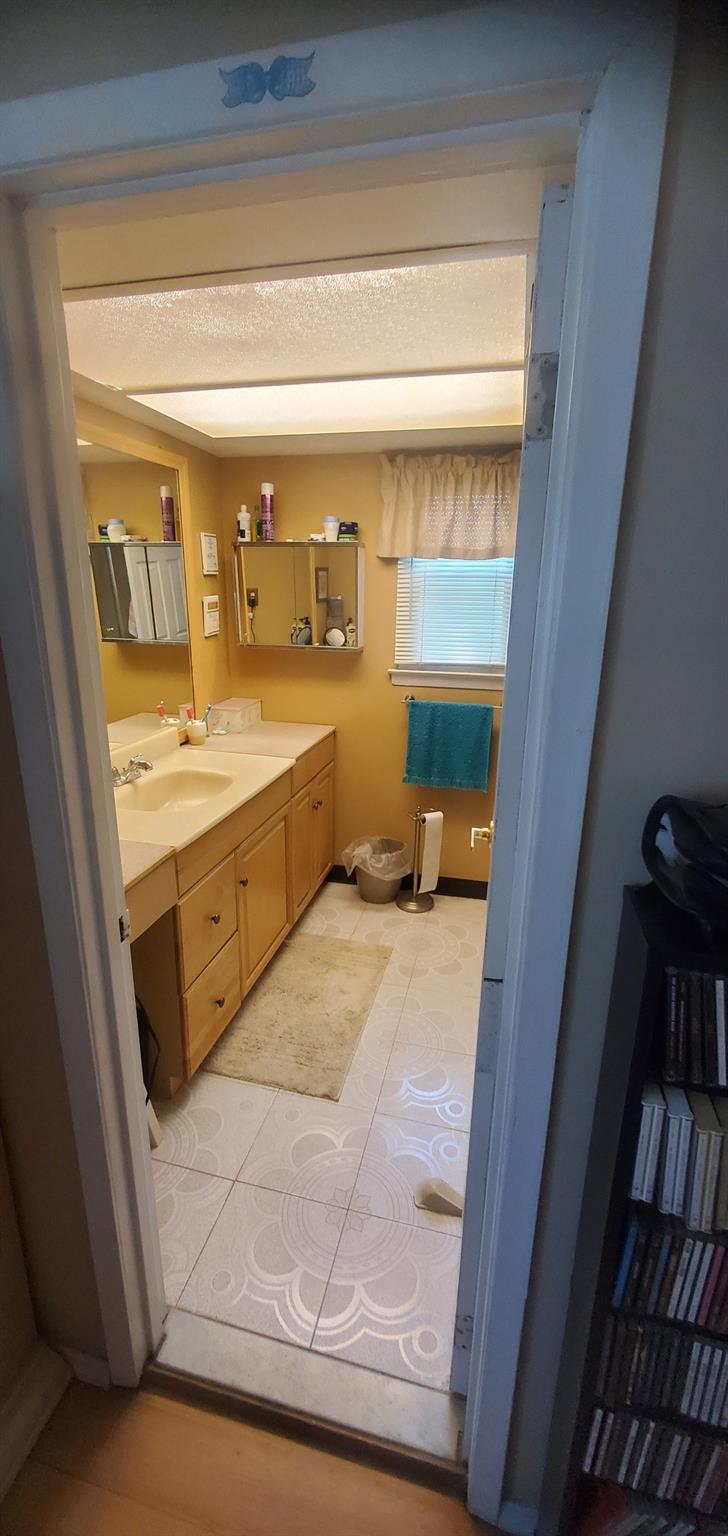 30 Chestnut Circle, Staten Island, NY 10312