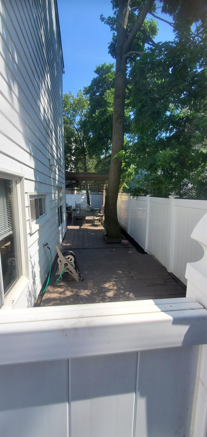 30 Chestnut Circle, Staten Island, NY 10312