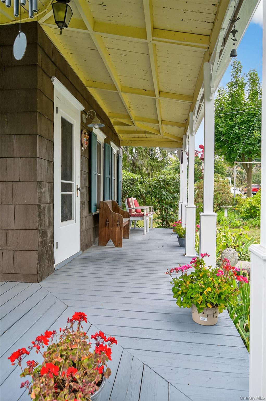 58 Grove Street, Glenwood Landing, NY 11547