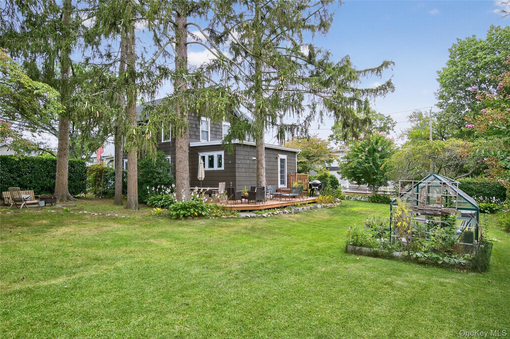 58 Grove Street, Glenwood Landing, NY 11547