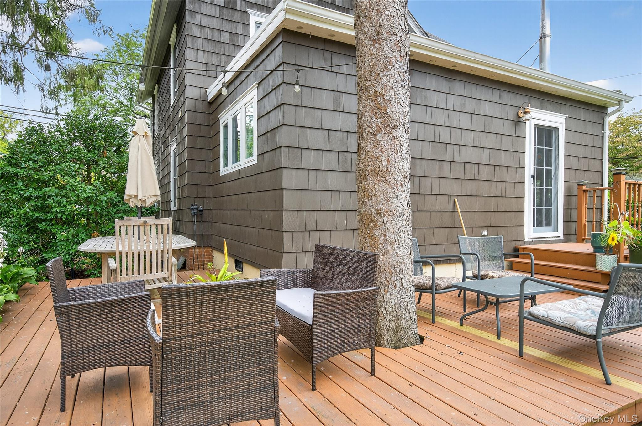 58 Grove Street, Glenwood Landing, NY 11547