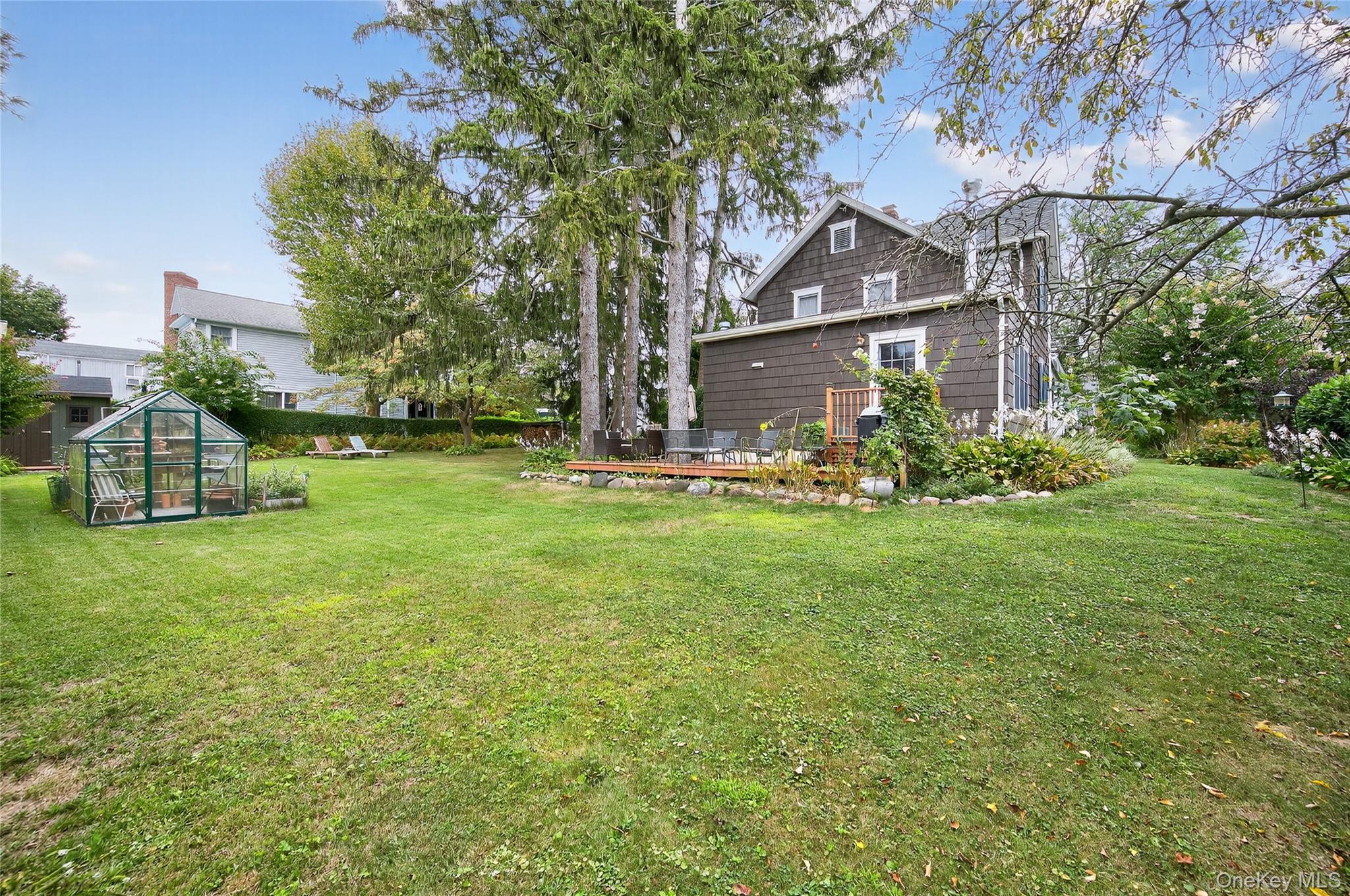 58 Grove Street, Glenwood Landing, NY 11547