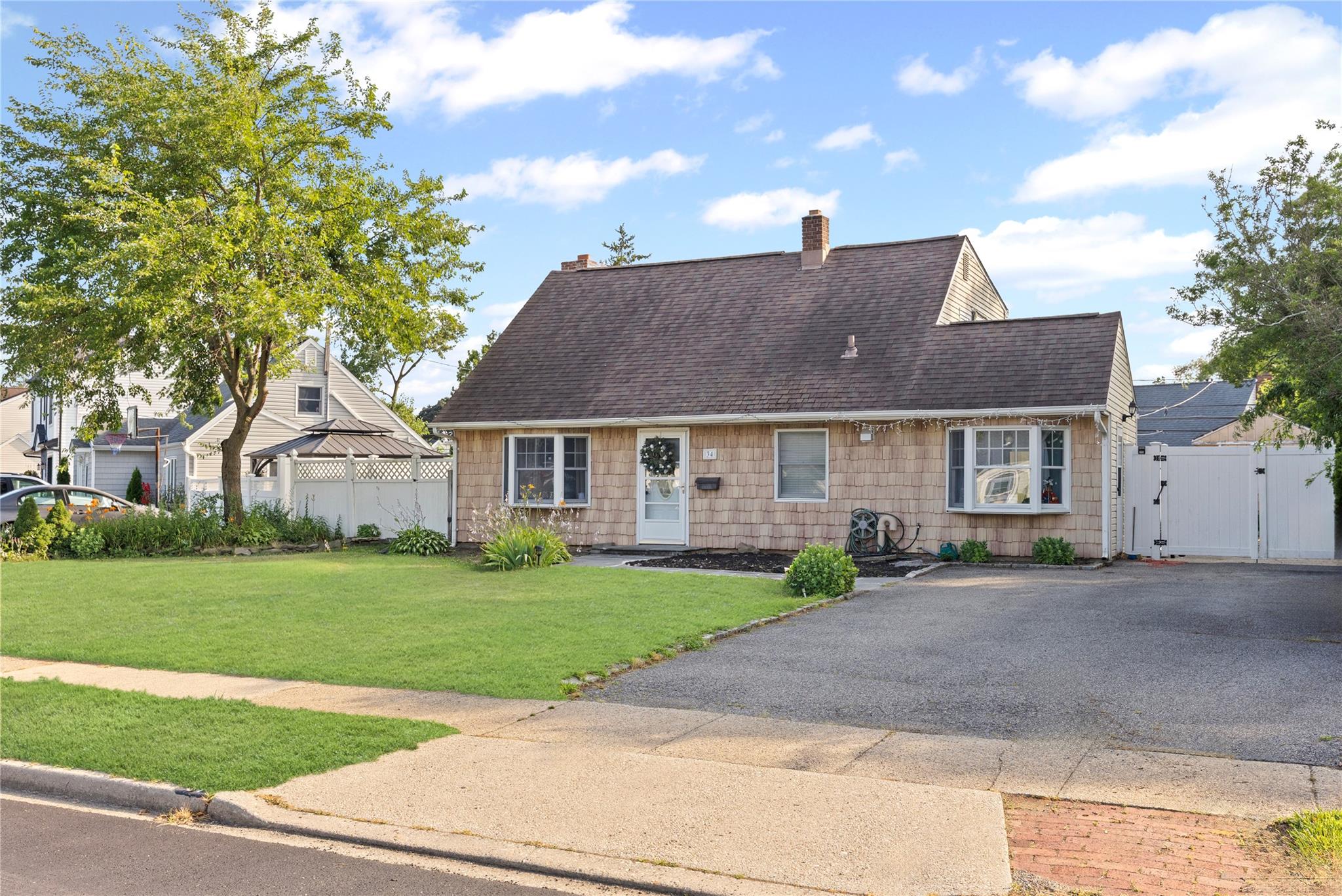 34 Mill Lane, Levittown, NY 11756