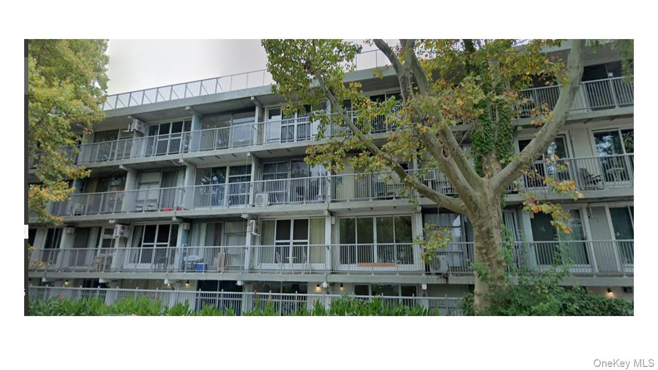 21201 42nd Avenue, Bayside, NY 11361