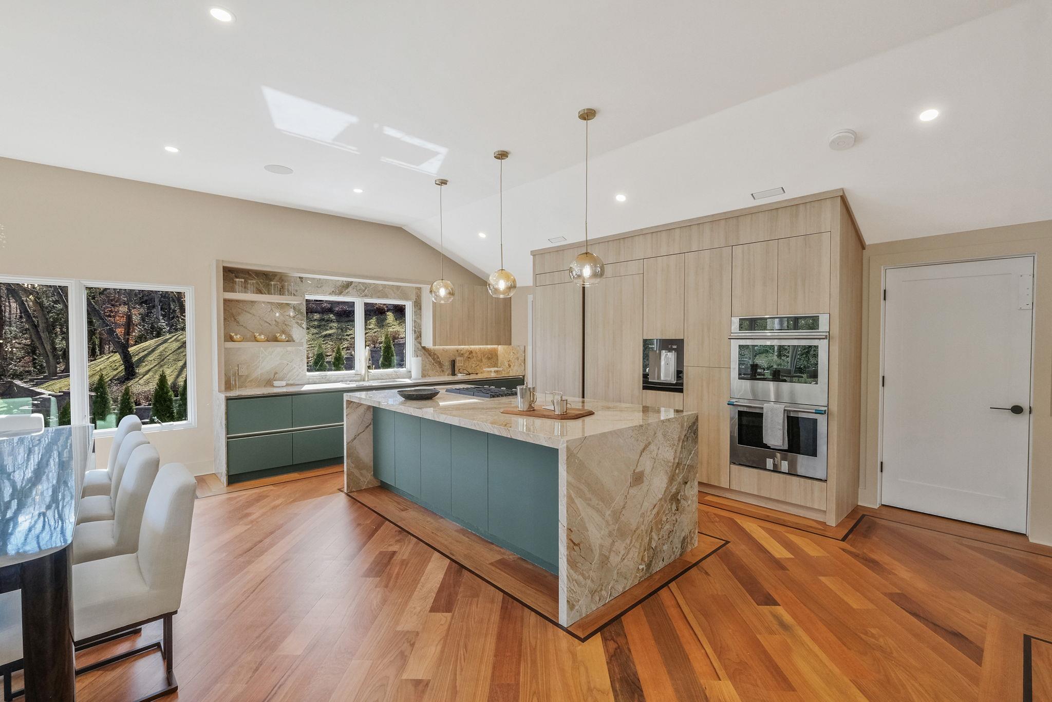 150 Sugar Toms Lane, East Norwich, NY 11732