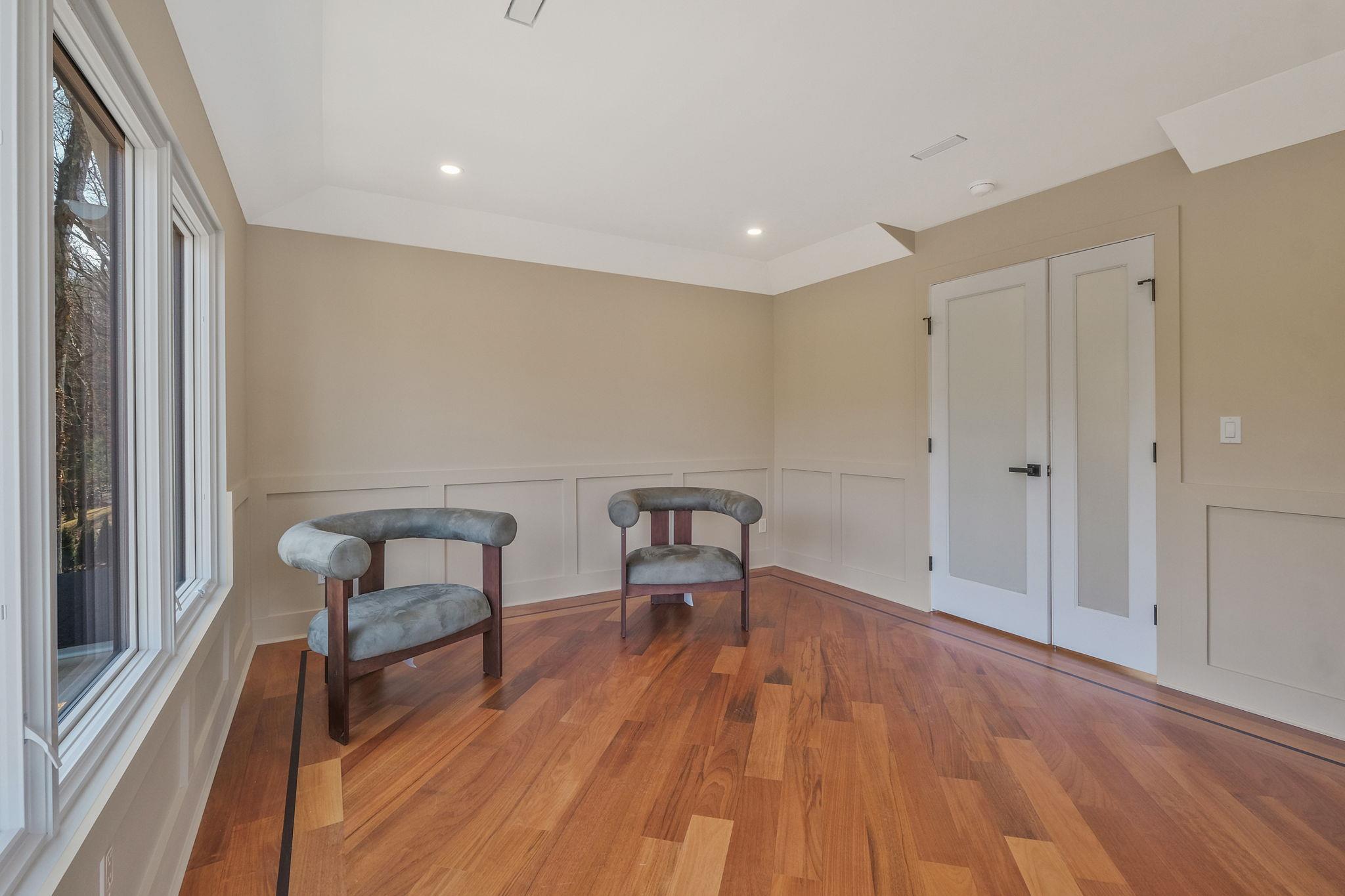 150 Sugar Toms Lane, East Norwich, NY 11732