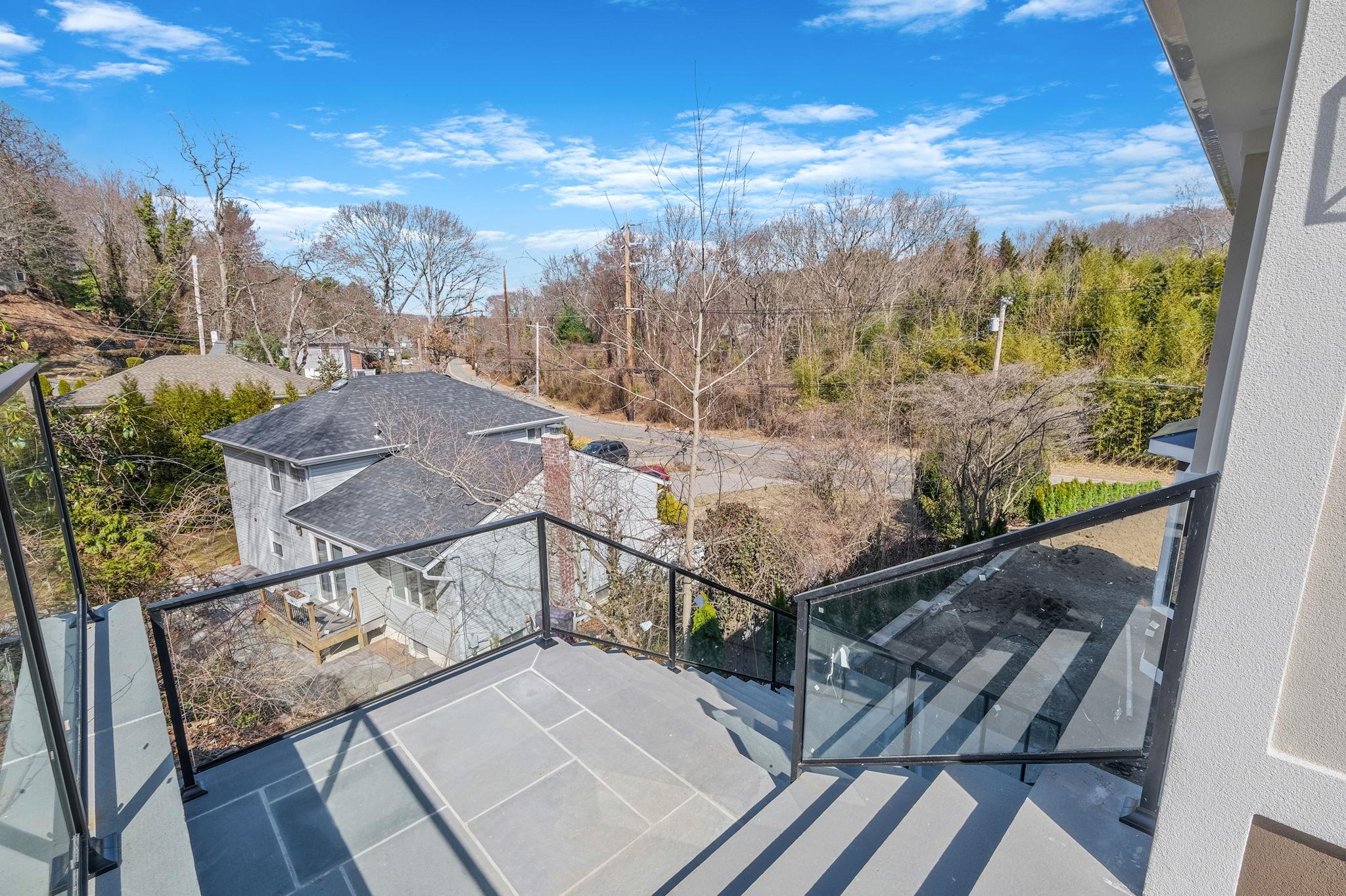 150 Sugar Toms Lane, East Norwich, NY 11732