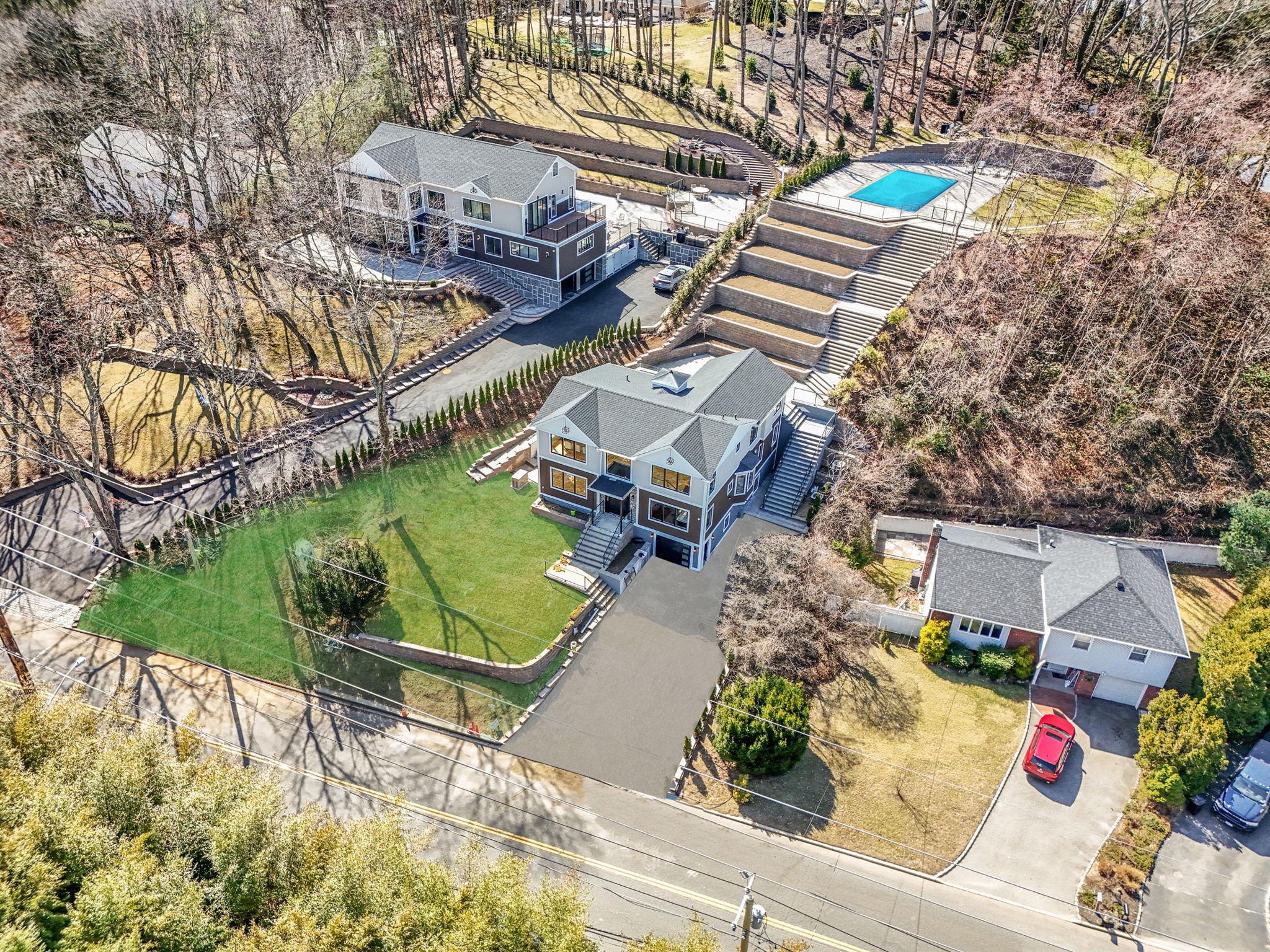 150 Sugar Toms Lane, East Norwich, NY 11732