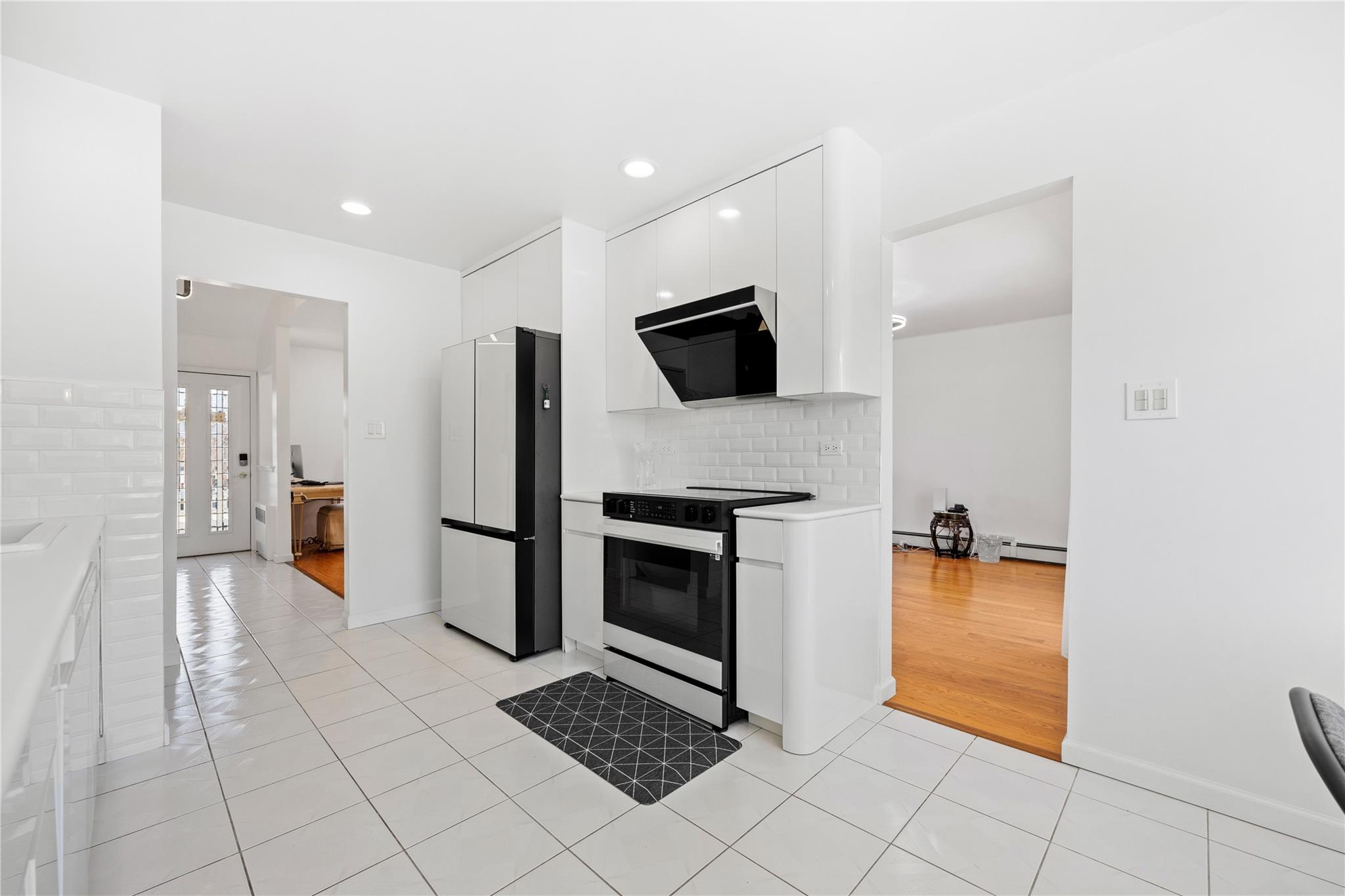 46 Norman Lane, Levittown, NY 11756