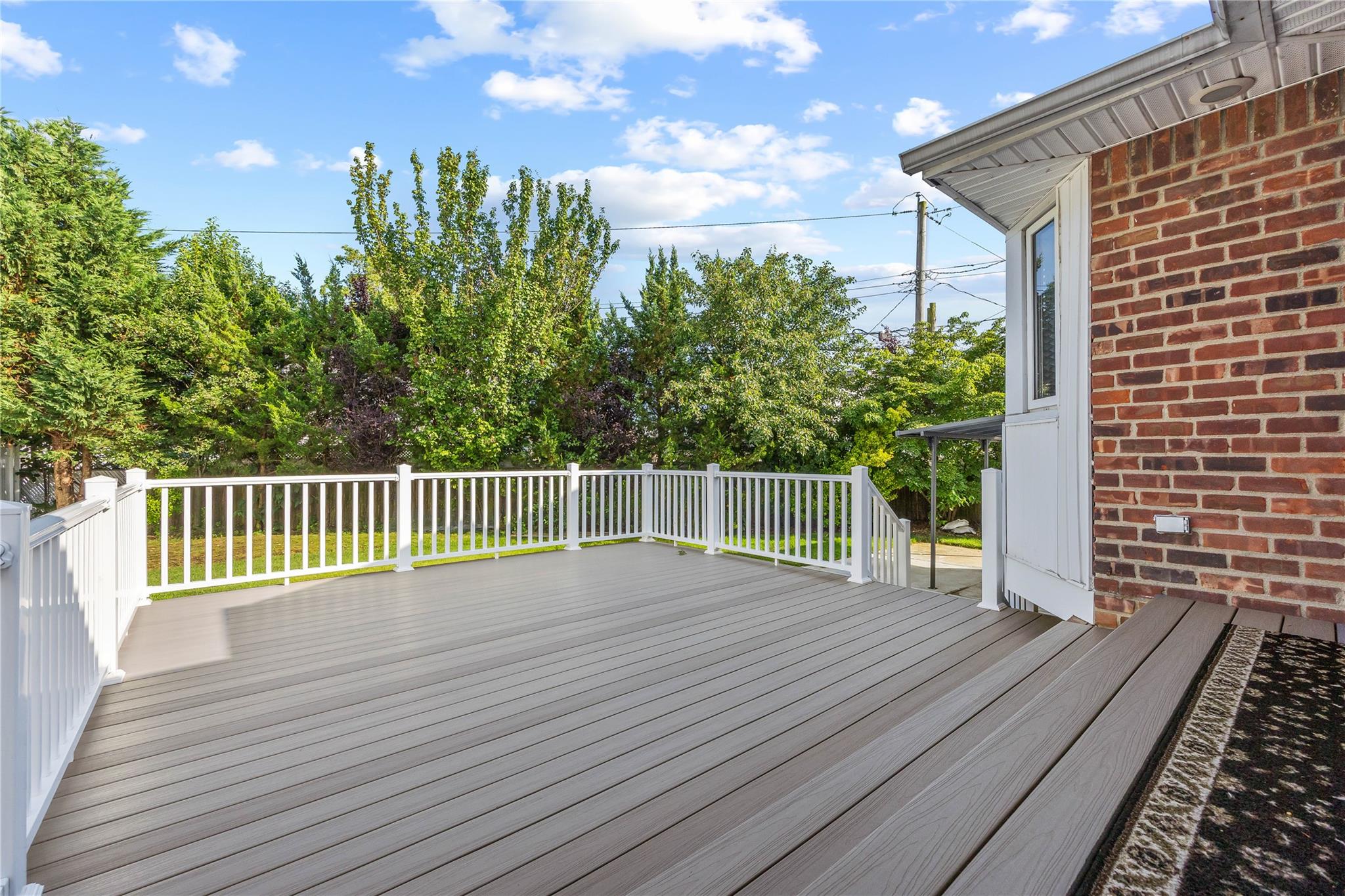 46 Norman Lane, Levittown, NY 11756