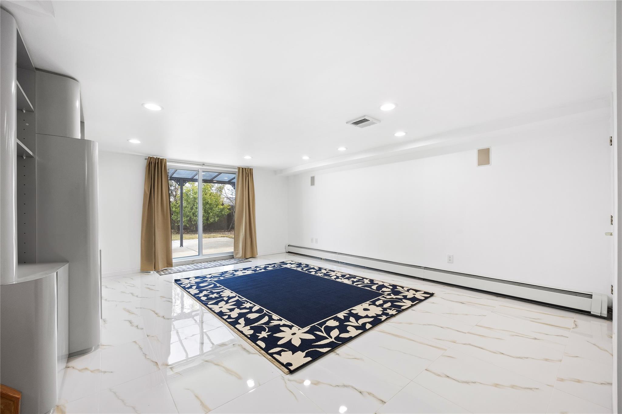 46 Norman Lane, Levittown, NY 11756