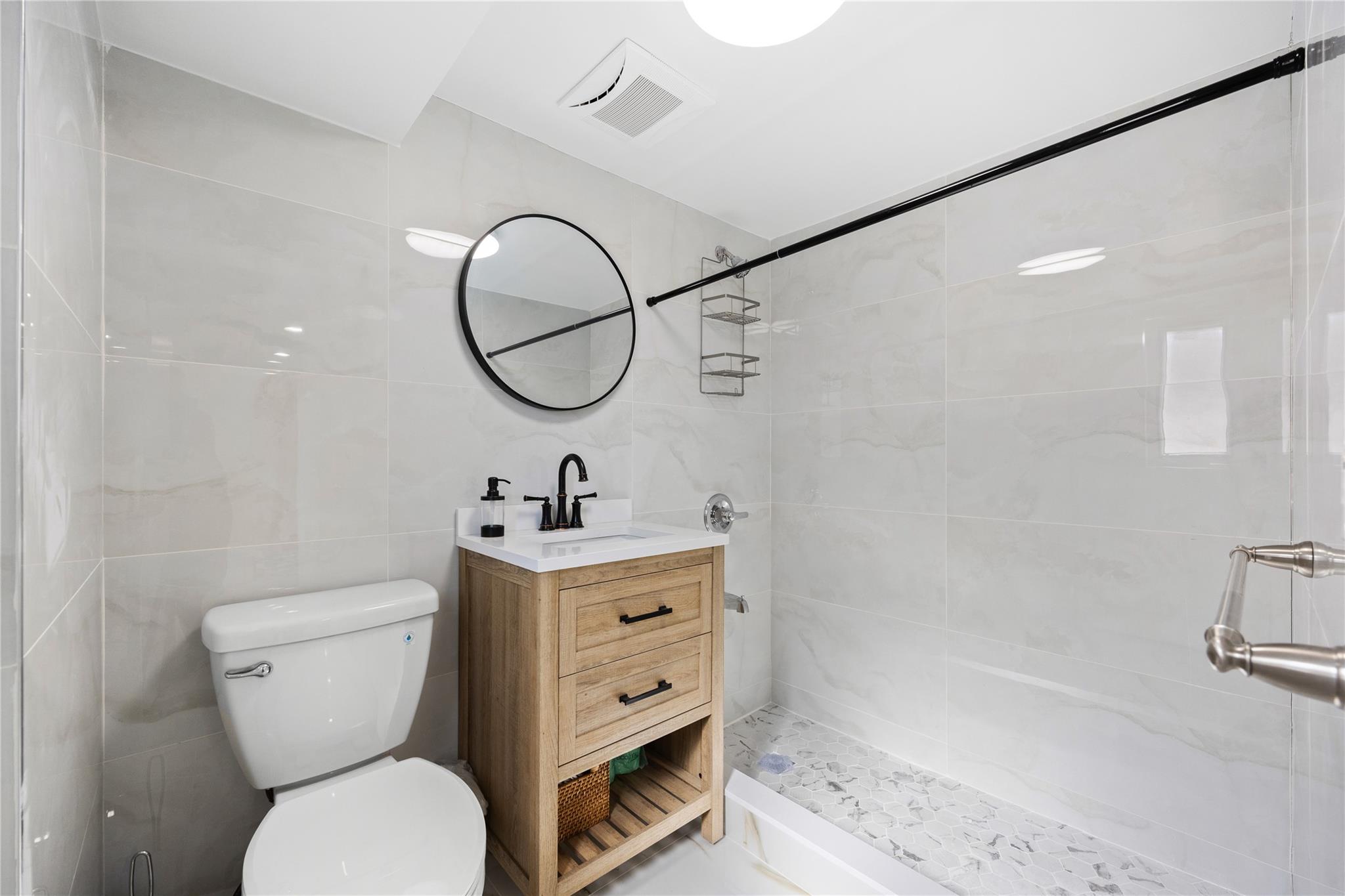 46 Norman Lane, Levittown, NY 11756