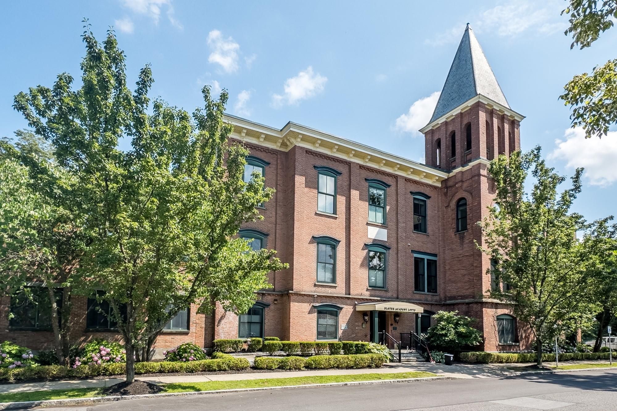 214 W Chestnut Street # 301, Kingston, NY 12401