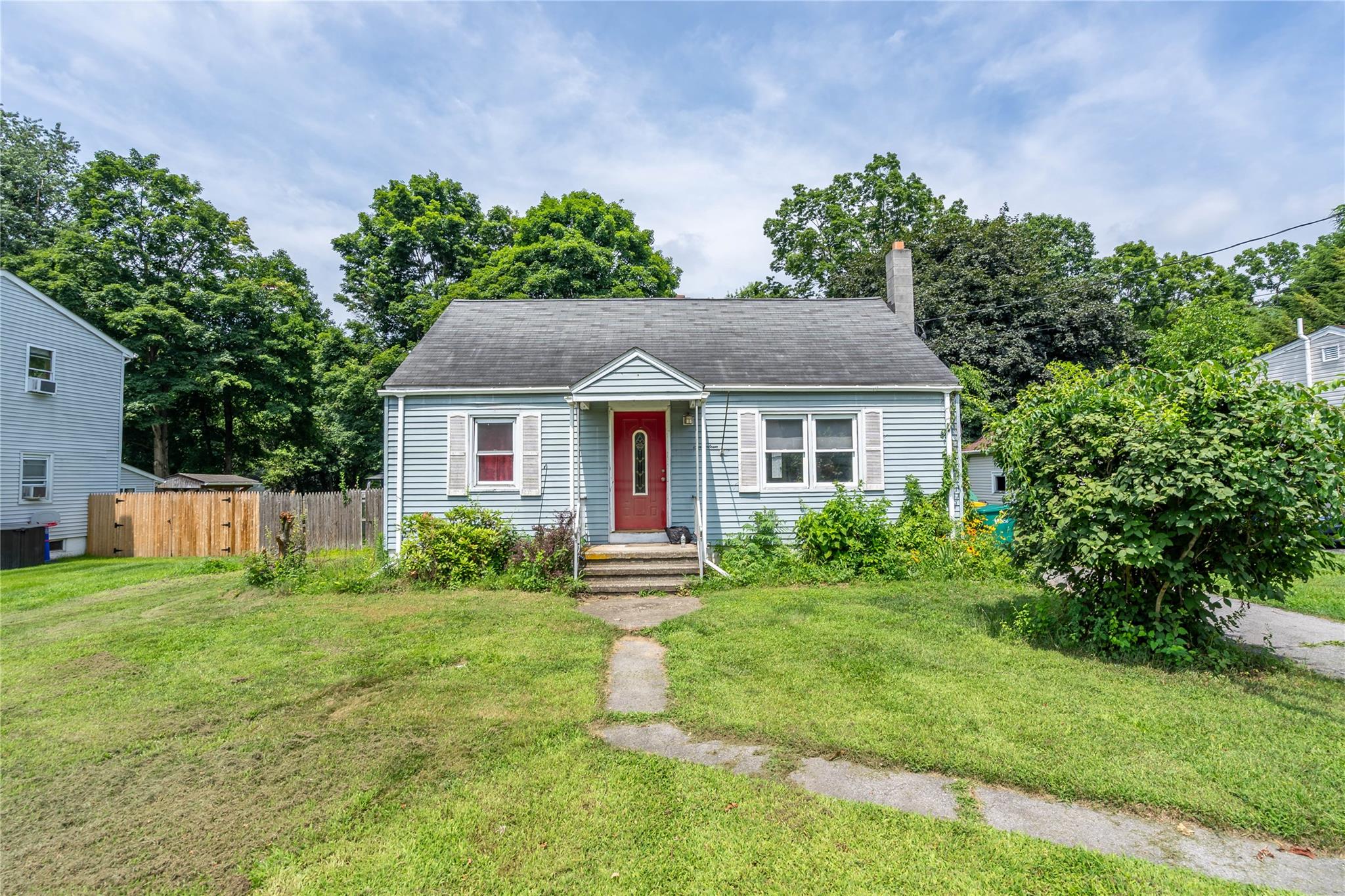 17 Henmond Boulevard, Poughkeepsie, NY 12603
