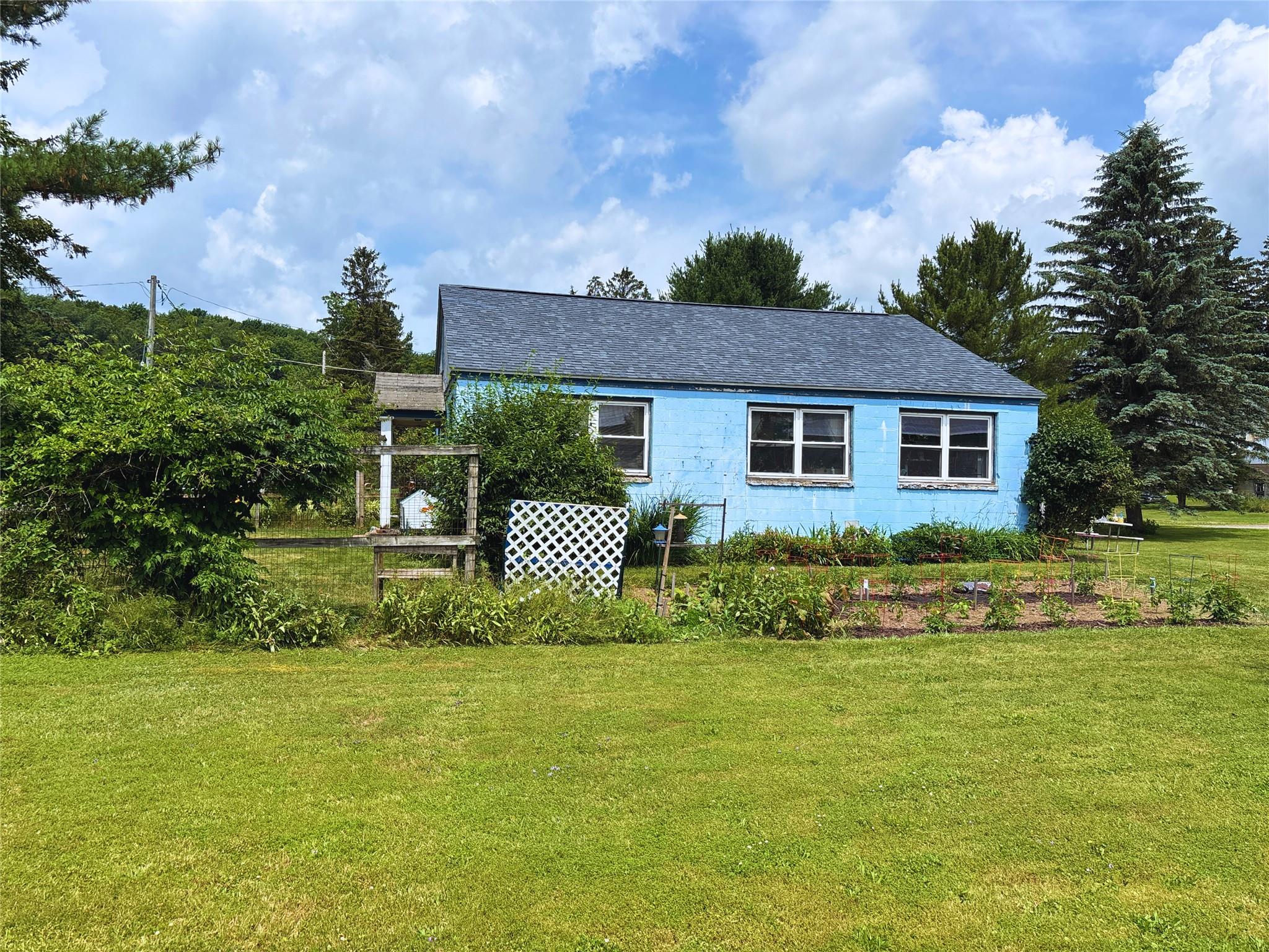 15 W End Avenue, Stamford, NY 12167