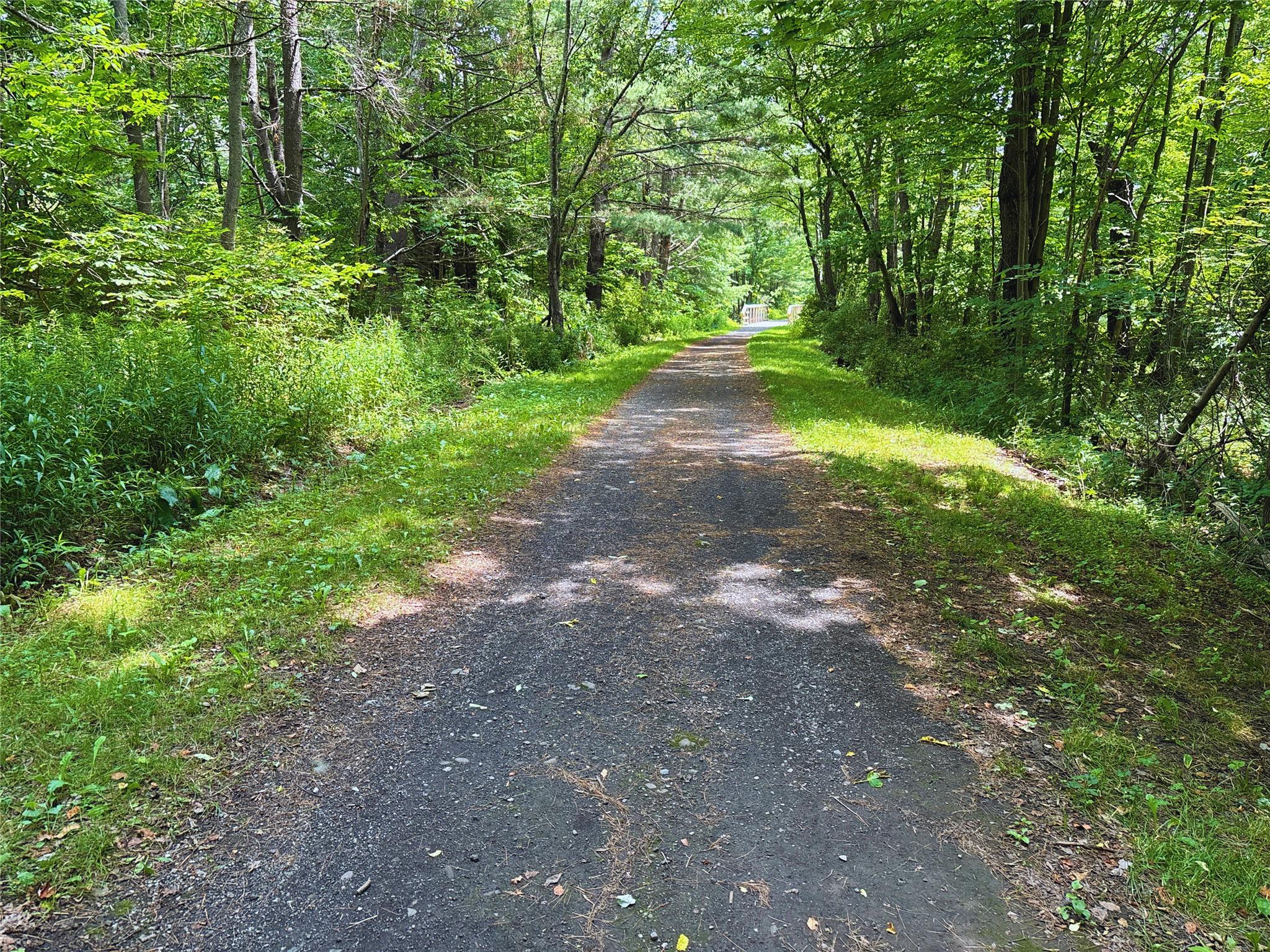 15 W End Avenue, Stamford, NY 12167