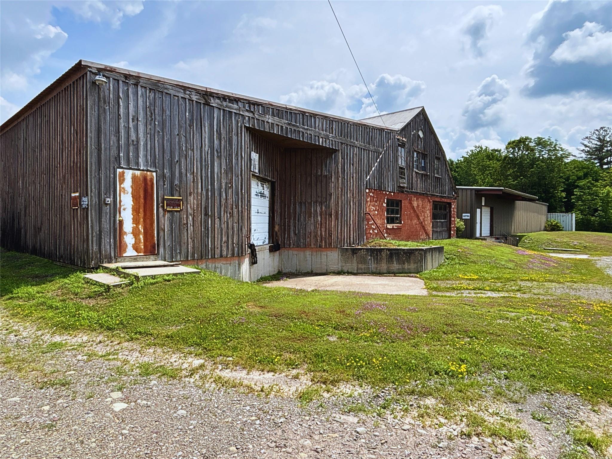 15 W End Avenue, Stamford, NY 12167