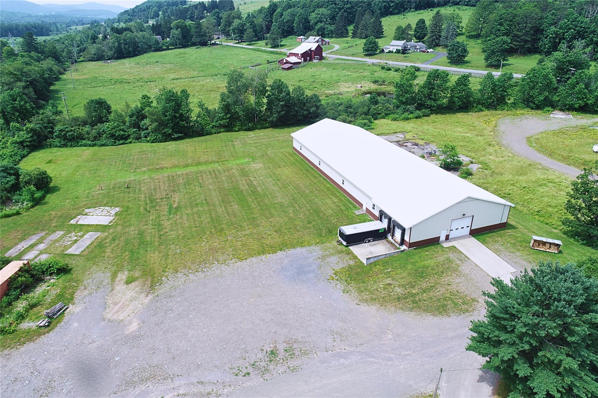 15 W End Avenue, Stamford, NY 12167