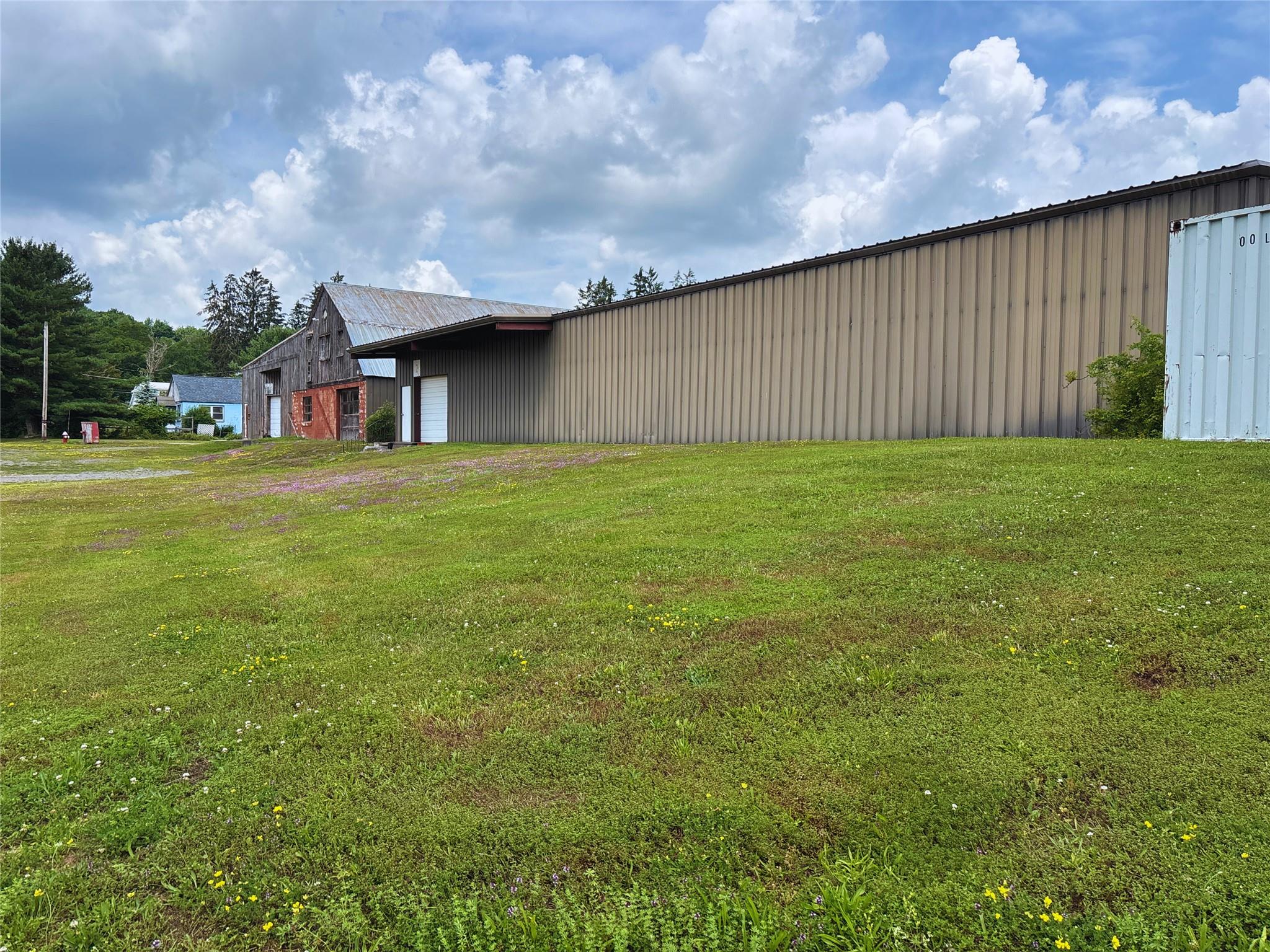 15 W End Avenue, Stamford, NY 12167