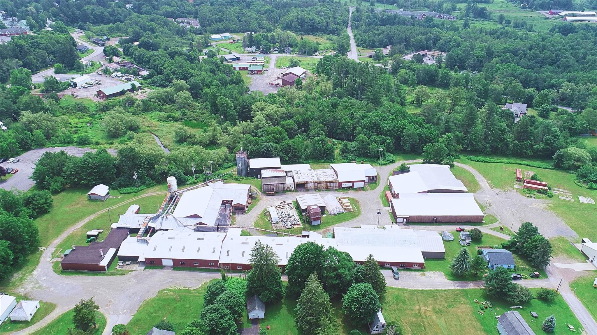 15 W End Avenue, Stamford, NY 12167