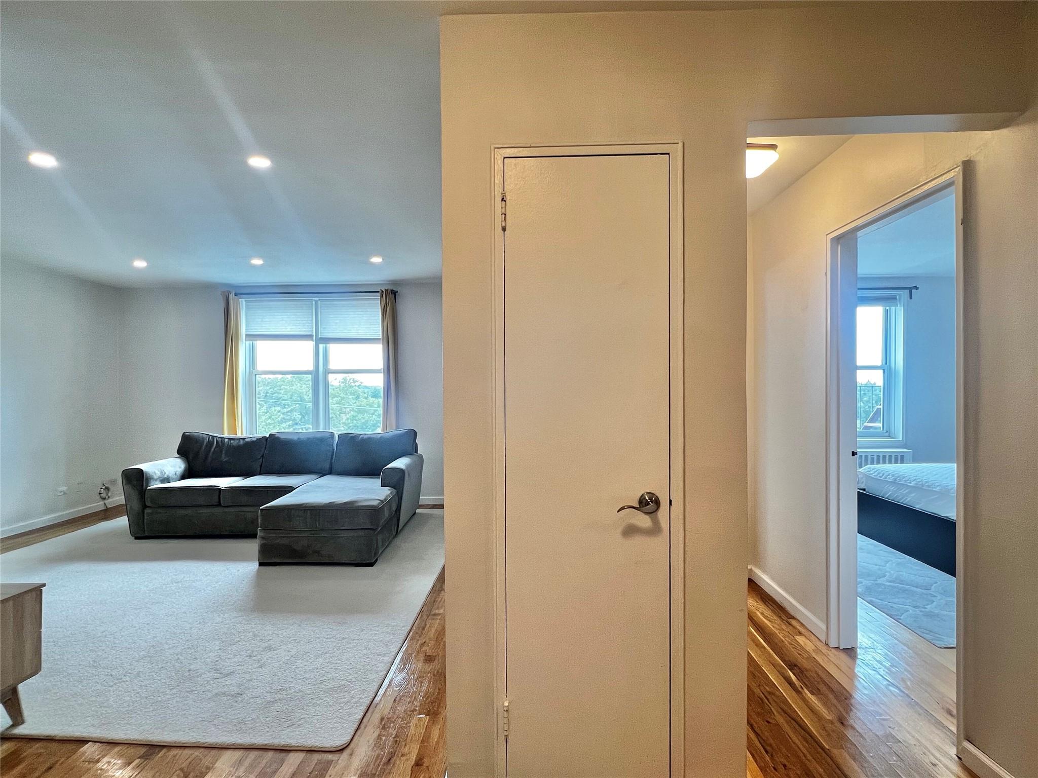 210-50 41st Avenue # 6B, Bayside, NY 11361