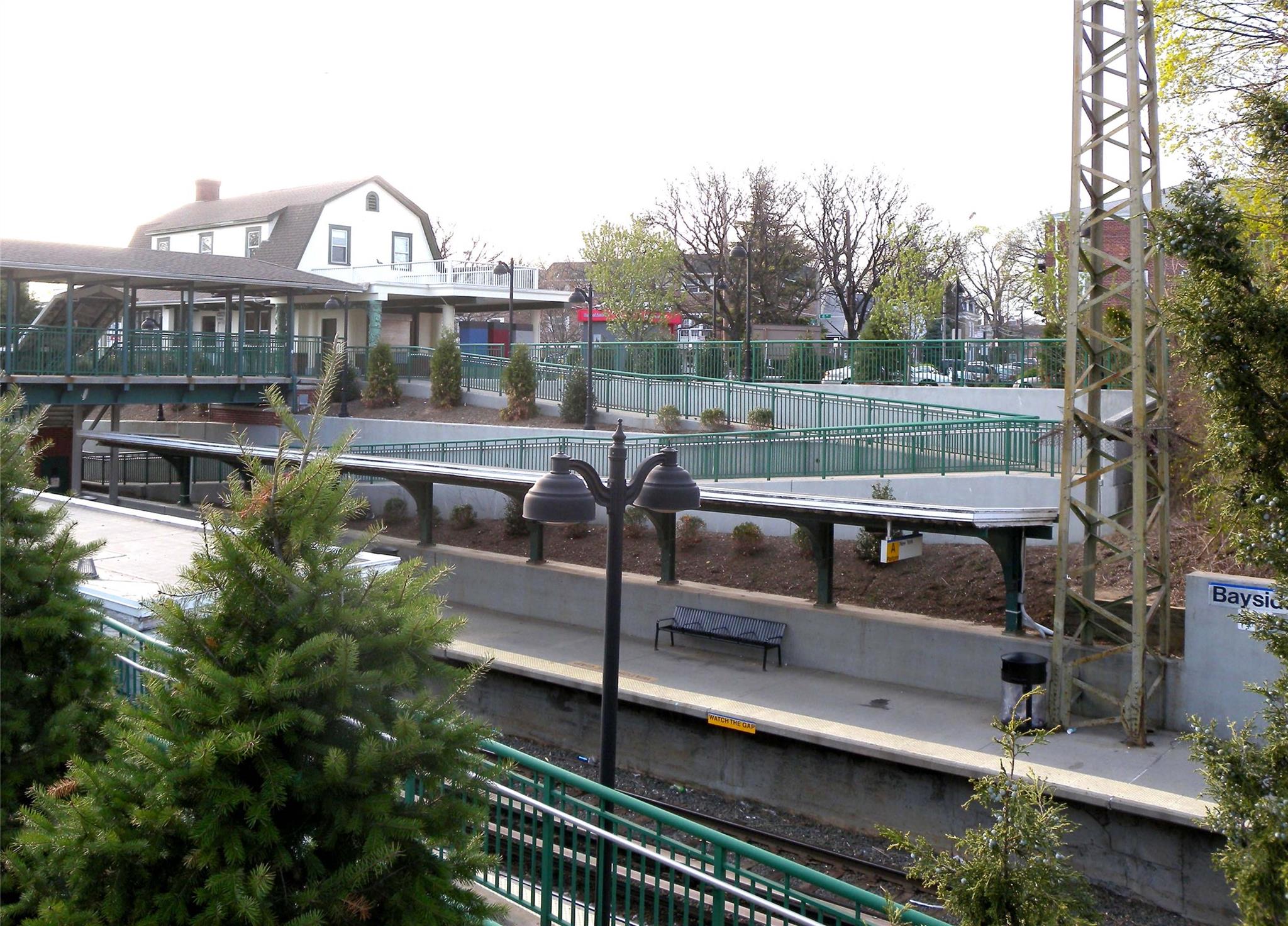 210-50 41st Avenue # 6B, Bayside, NY 11361