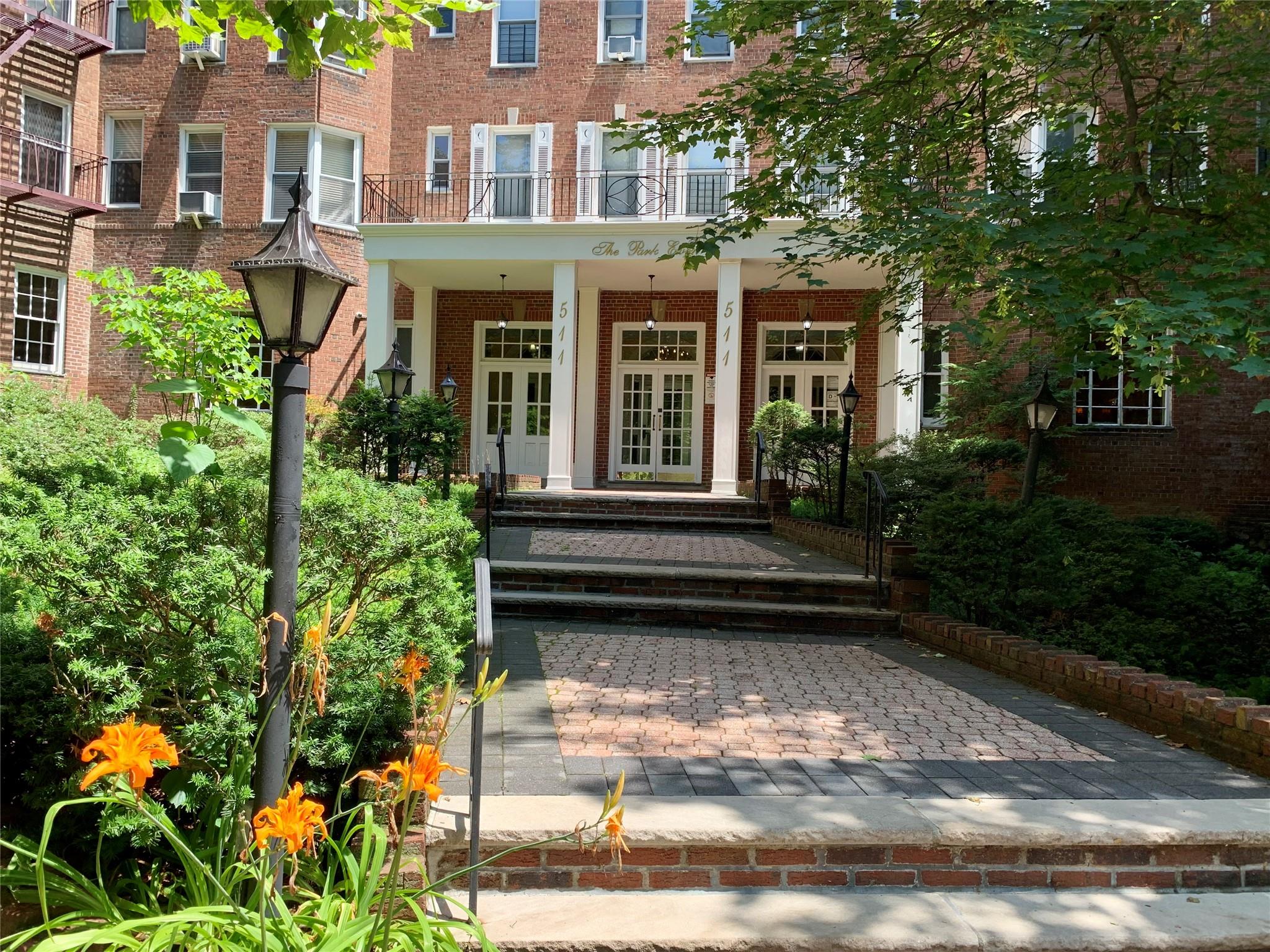 511 W 232 Street # E56, Bronx, NY 10463