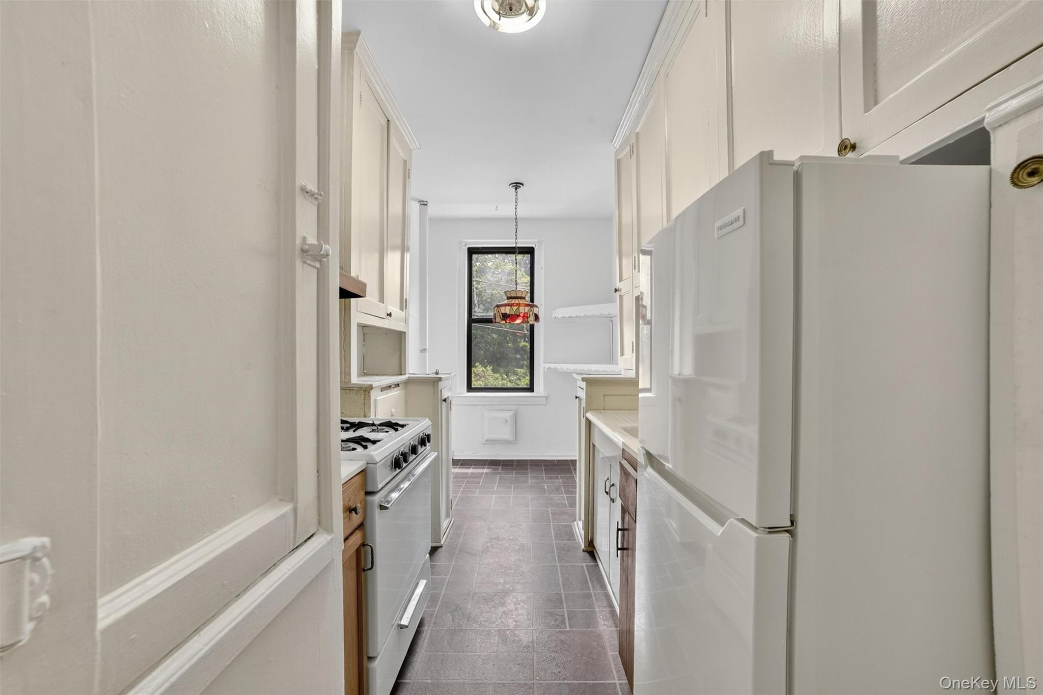 11 Columbia Avenue # C7, Hartsdale, NY 10530