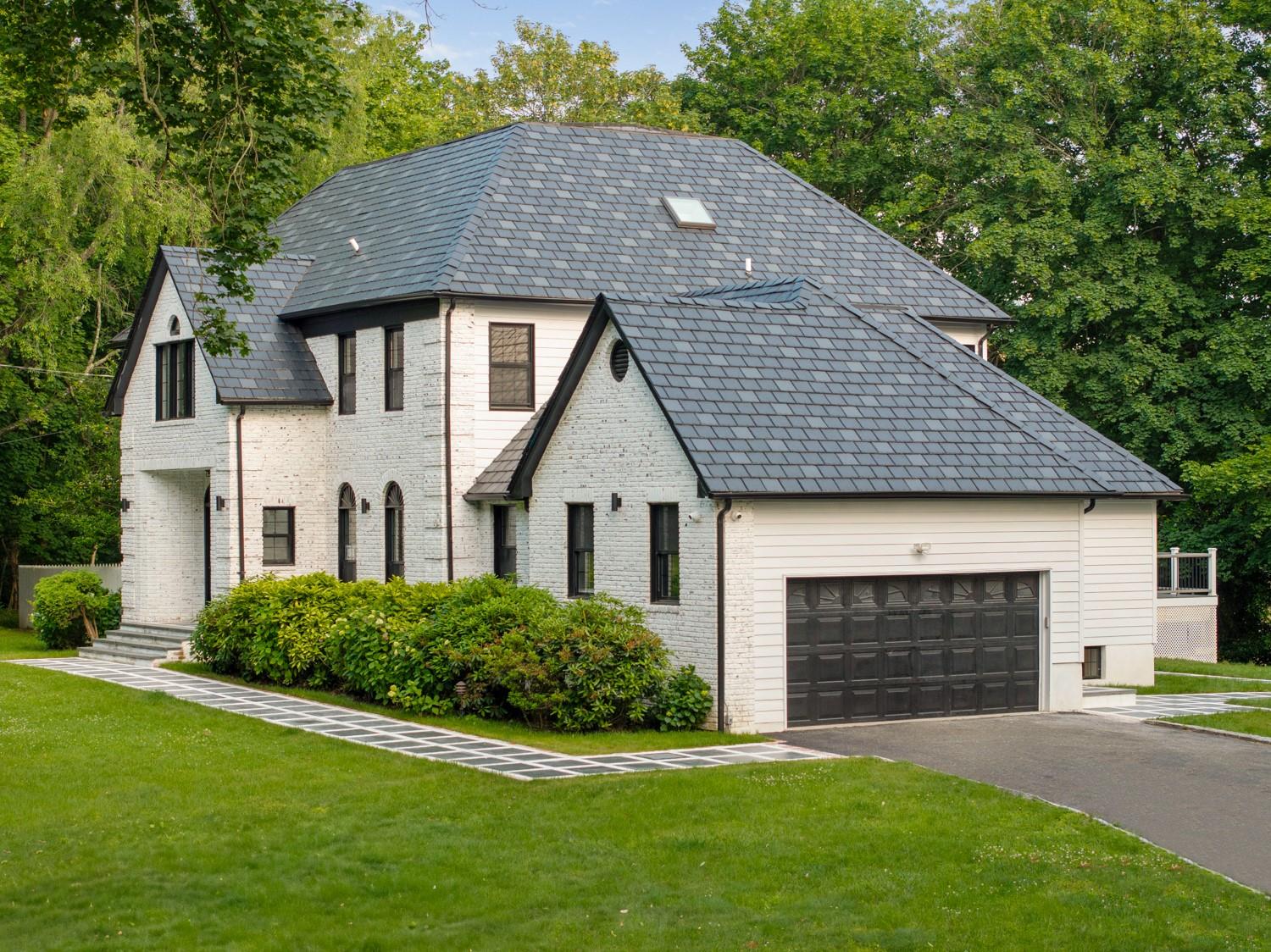 33 High Farms Road, Old Brookville, NY 11545