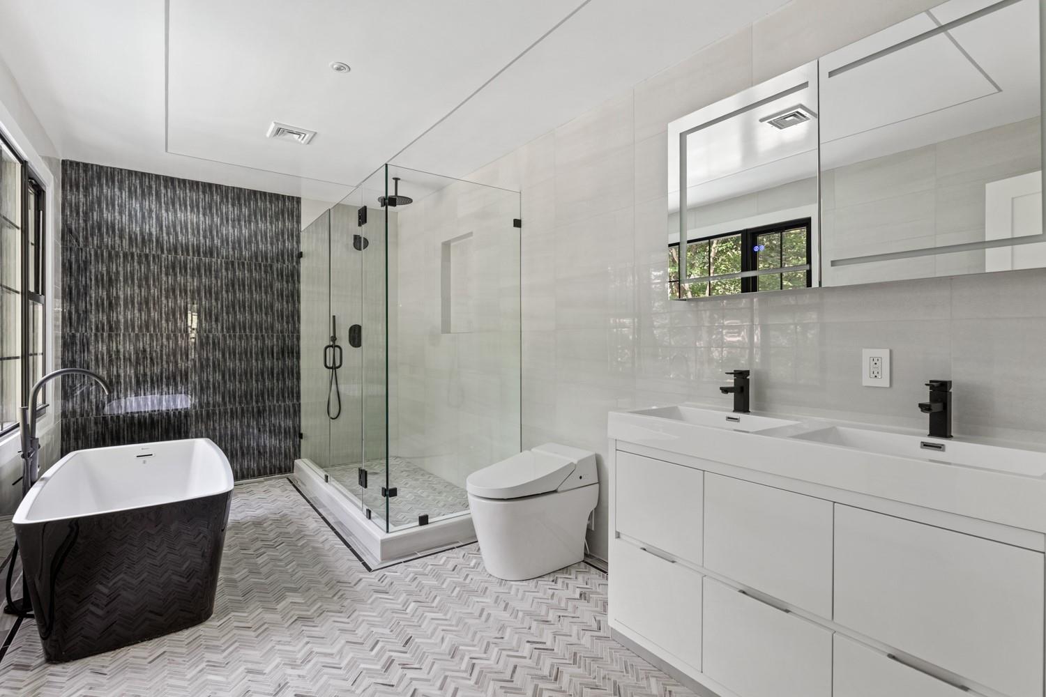 33 High Farms Road, Old Brookville, NY 11545