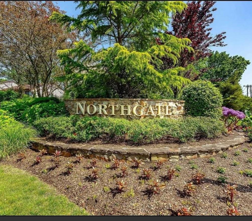 38 Northgate Crescent, Melville, NY 11747