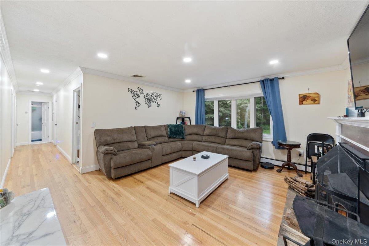 100 Upland Drive, Garrison, NY 10524