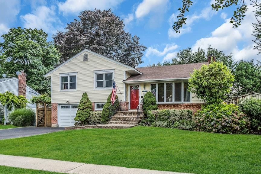 73 Humphrey Drive, Syosset, NY 11791