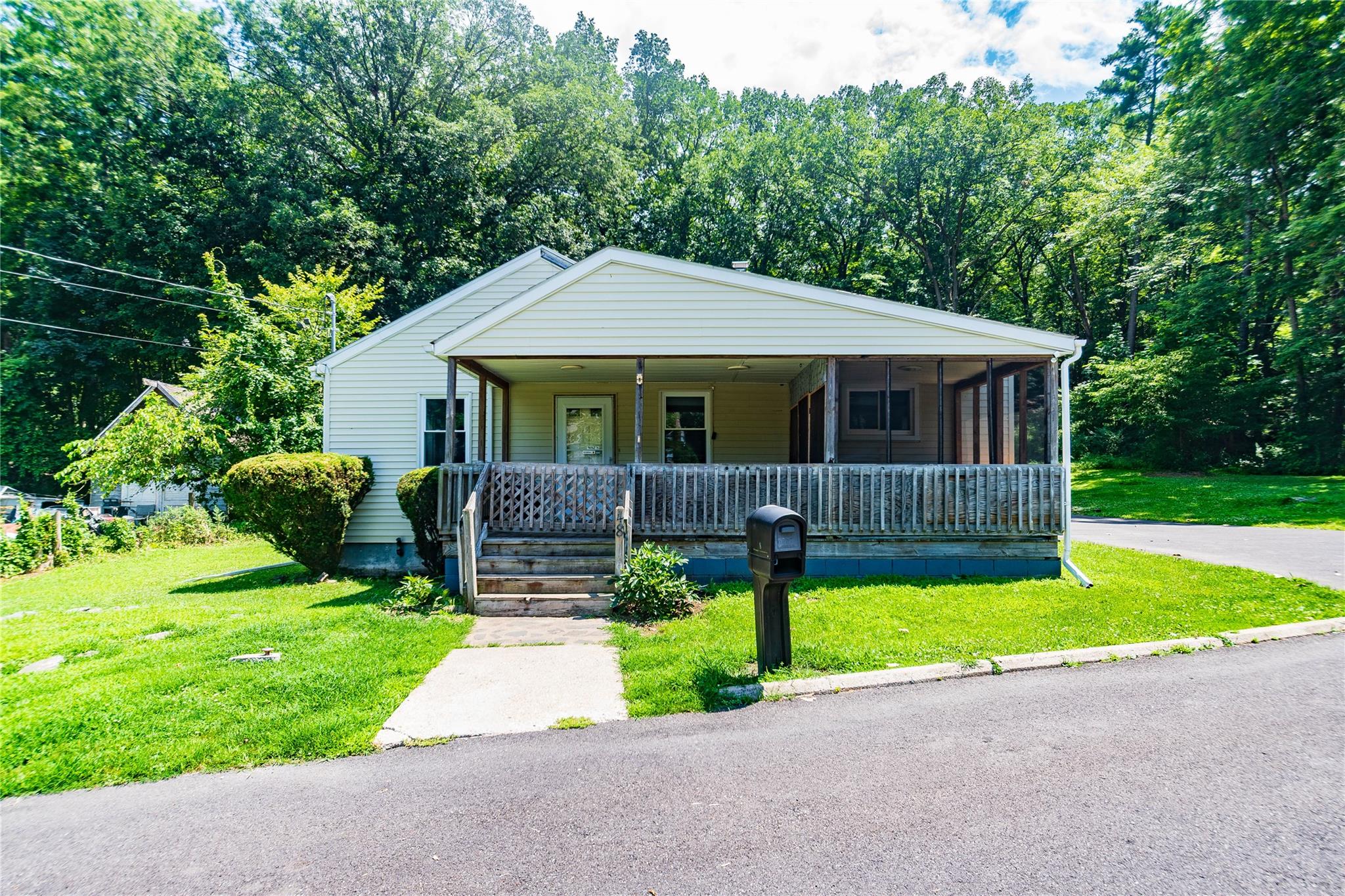 48 Petit Avenue, Kingston, NY 12401