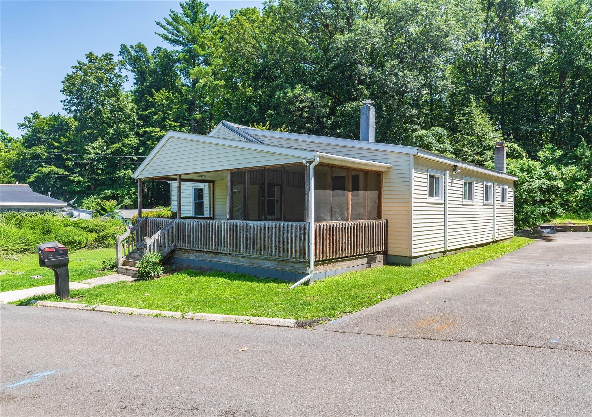 48 Petit Avenue, Kingston, NY 12401