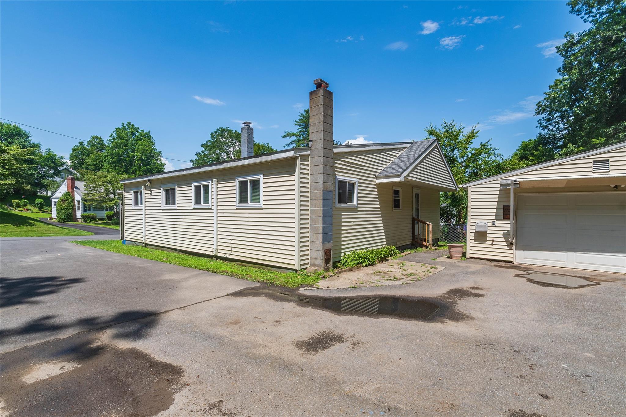 48 Petit Avenue, Kingston, NY 12401