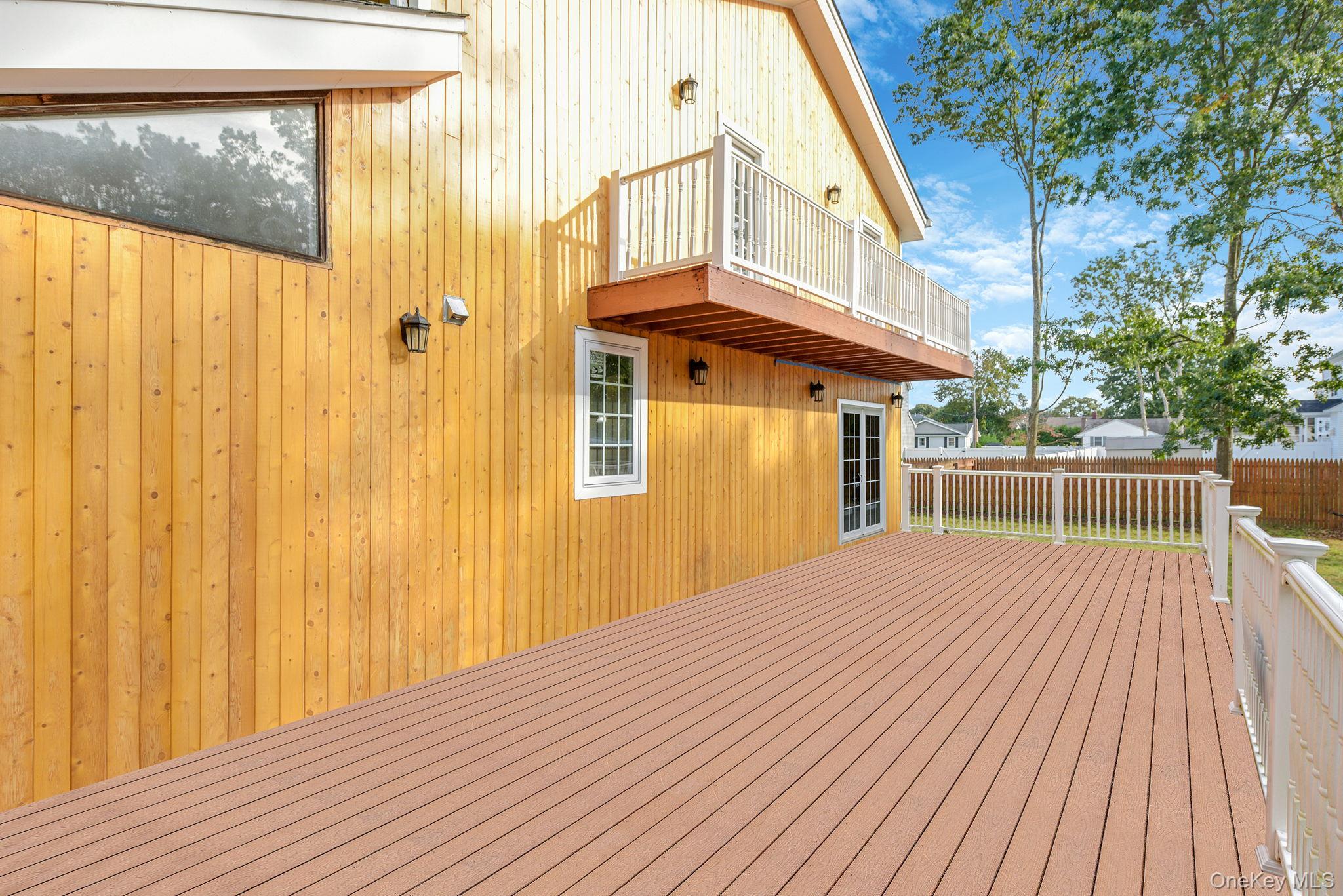 402 Johnson Avenue, Bohemia, NY 11716