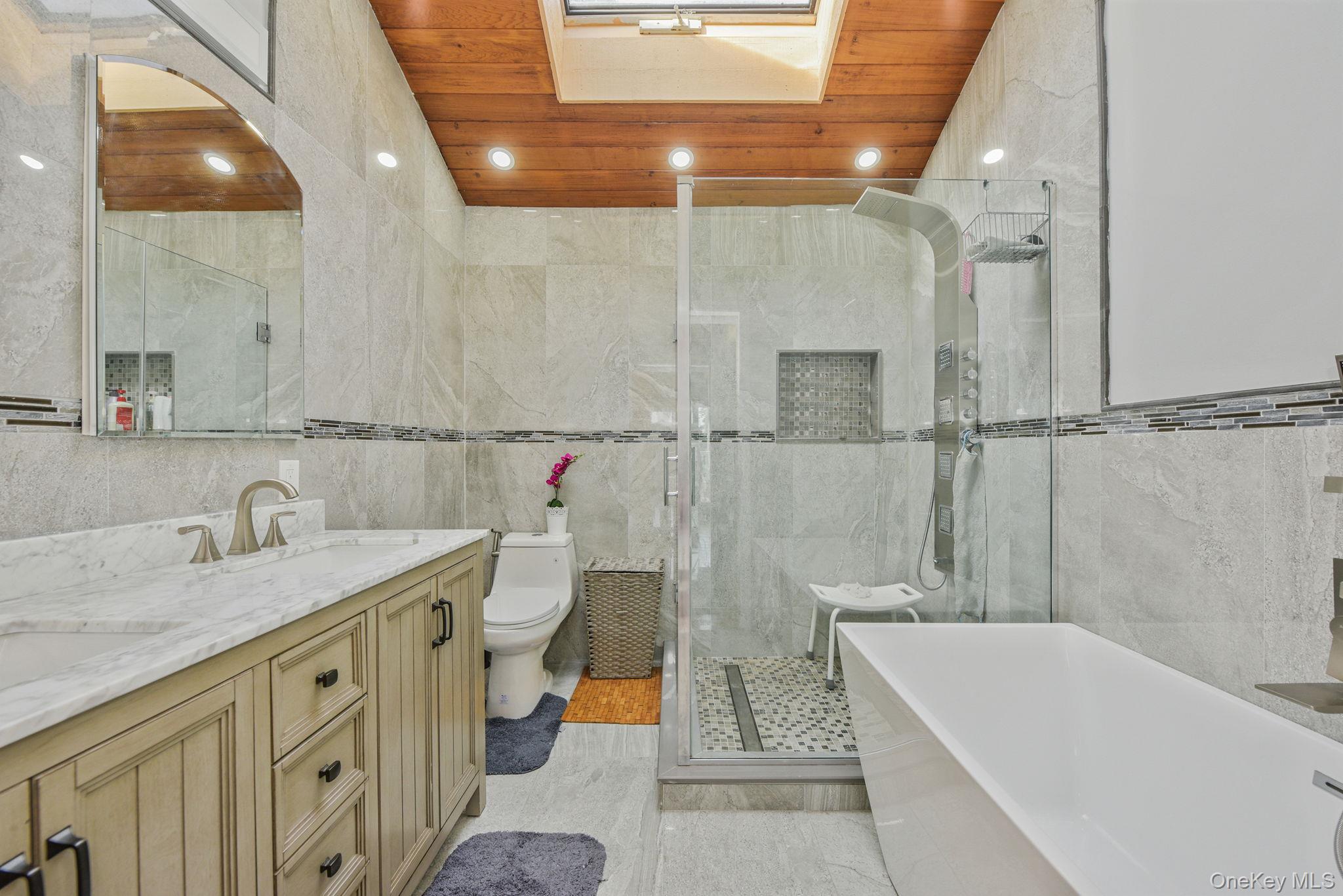 402 Johnson Avenue, Bohemia, NY 11716