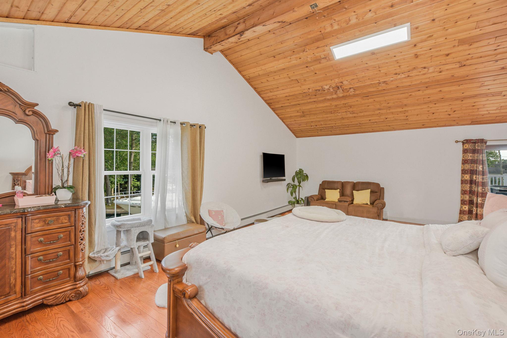 402 Johnson Avenue, Bohemia, NY 11716