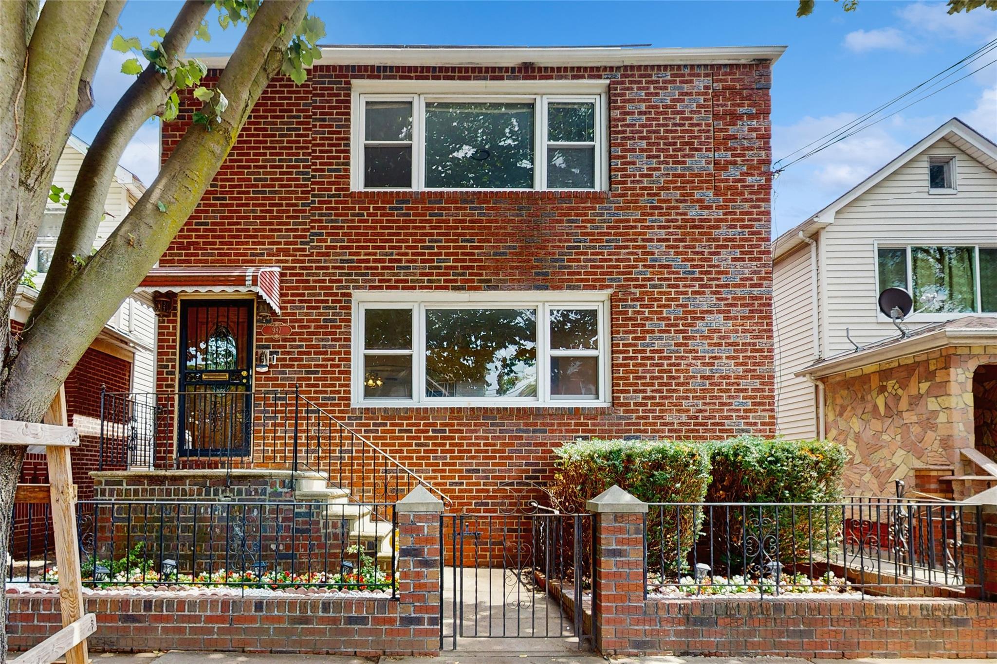 987 E 42nd Street, Brooklyn, NY 11210