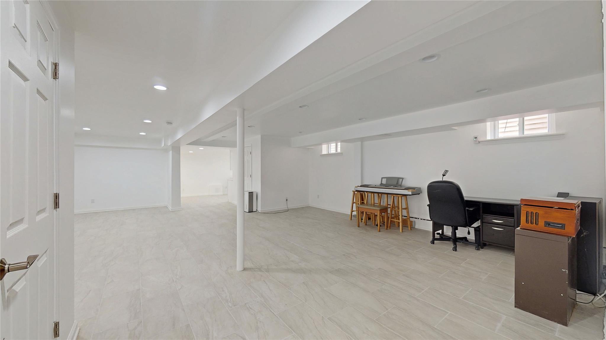 987 E 42nd Street, Brooklyn, NY 11210