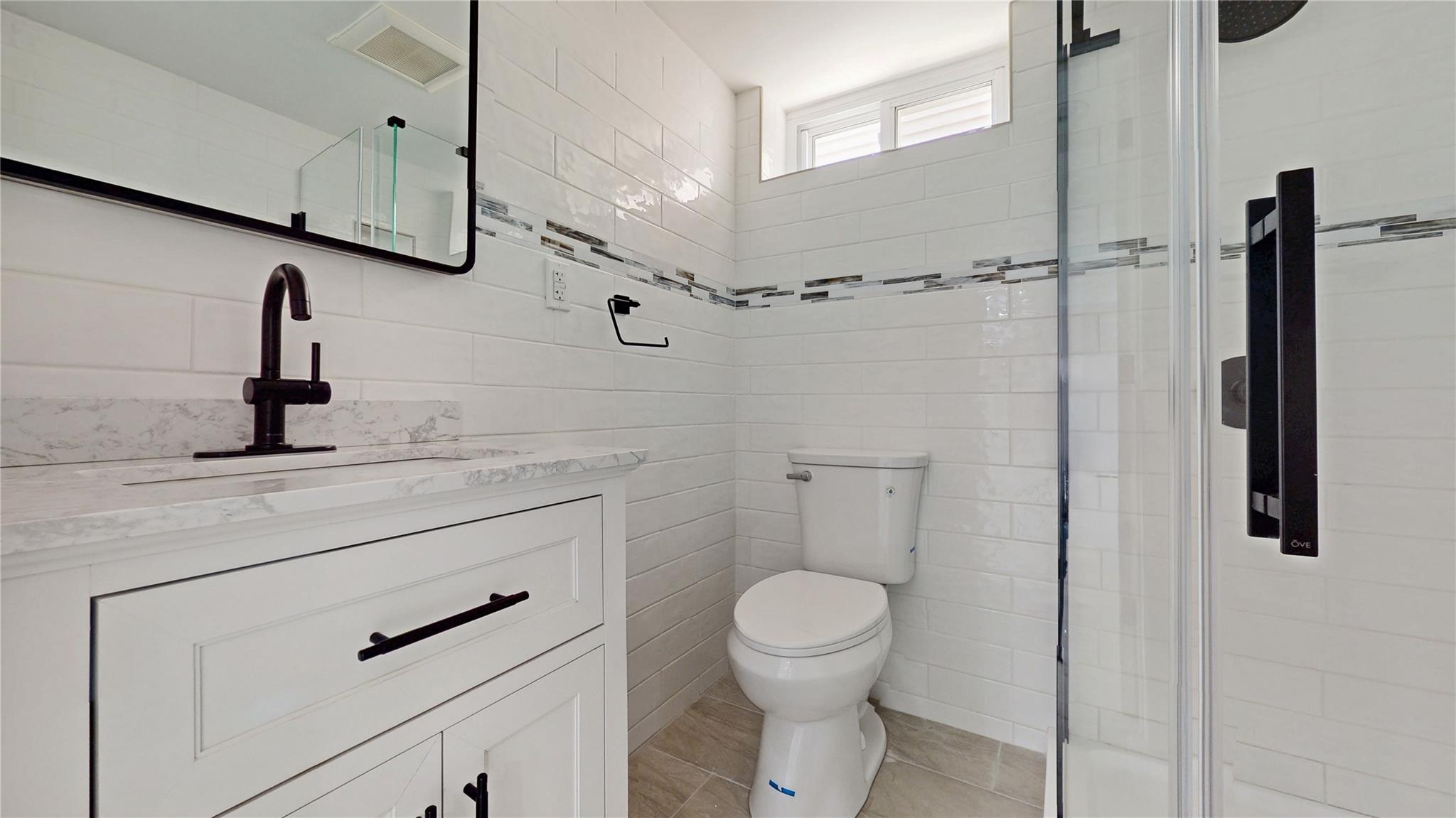 987 E 42nd Street, Brooklyn, NY 11210